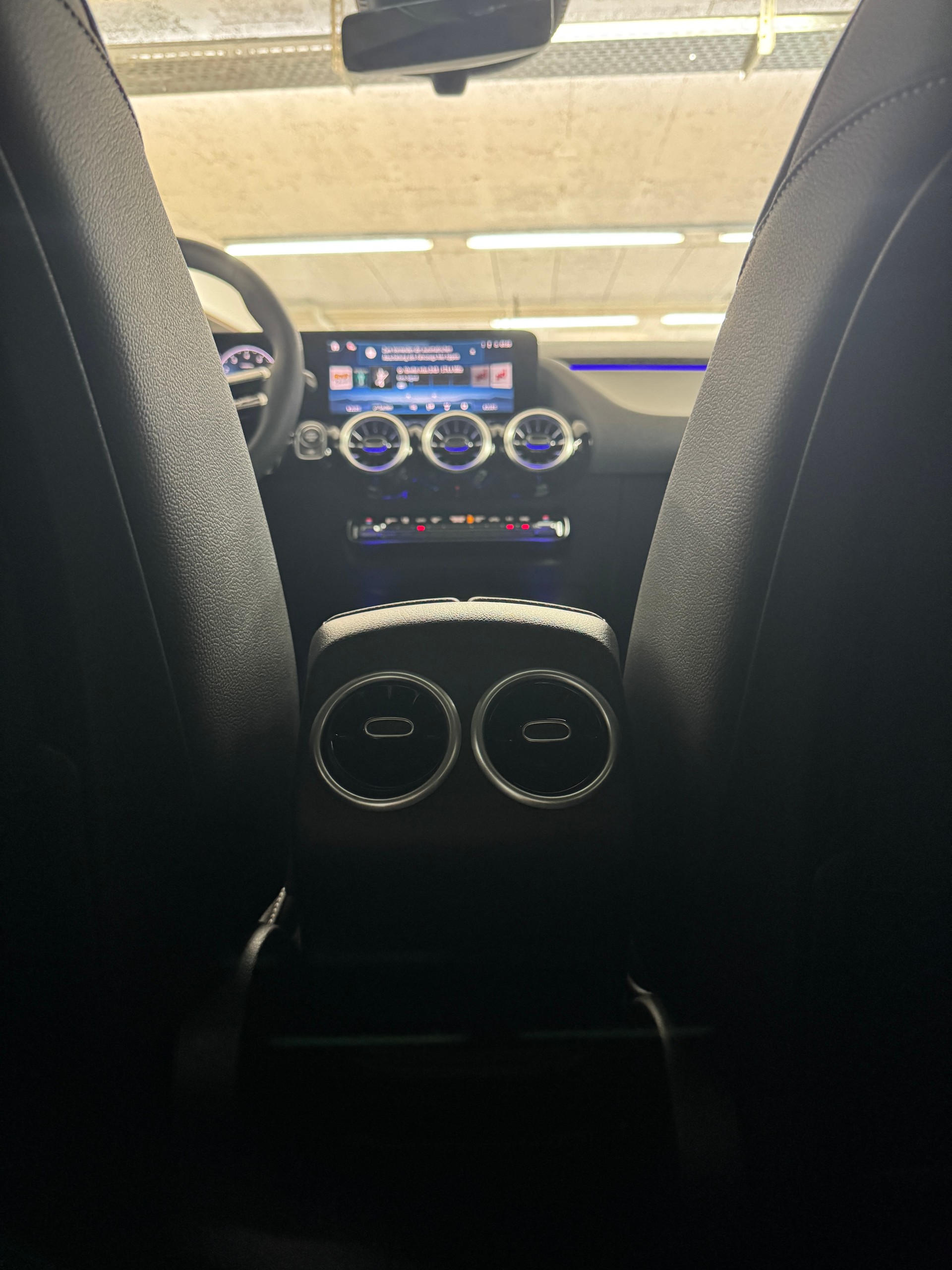 MERCEDES-BENZ GLA 200 Night Star-image-14