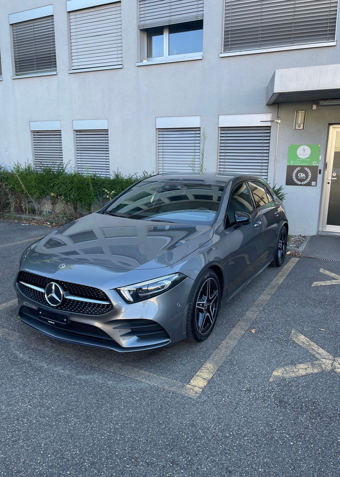 MERCEDES-BENZ A 250 AMG Line-image-0