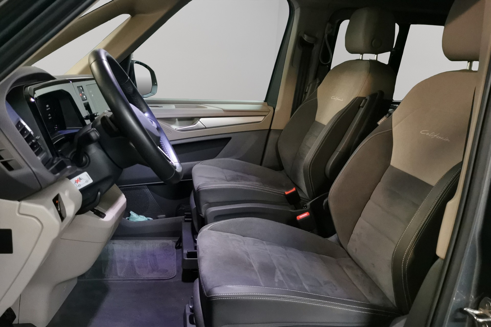 VW California eHybrid Beach Tour Liberty 4Motion-image-8
