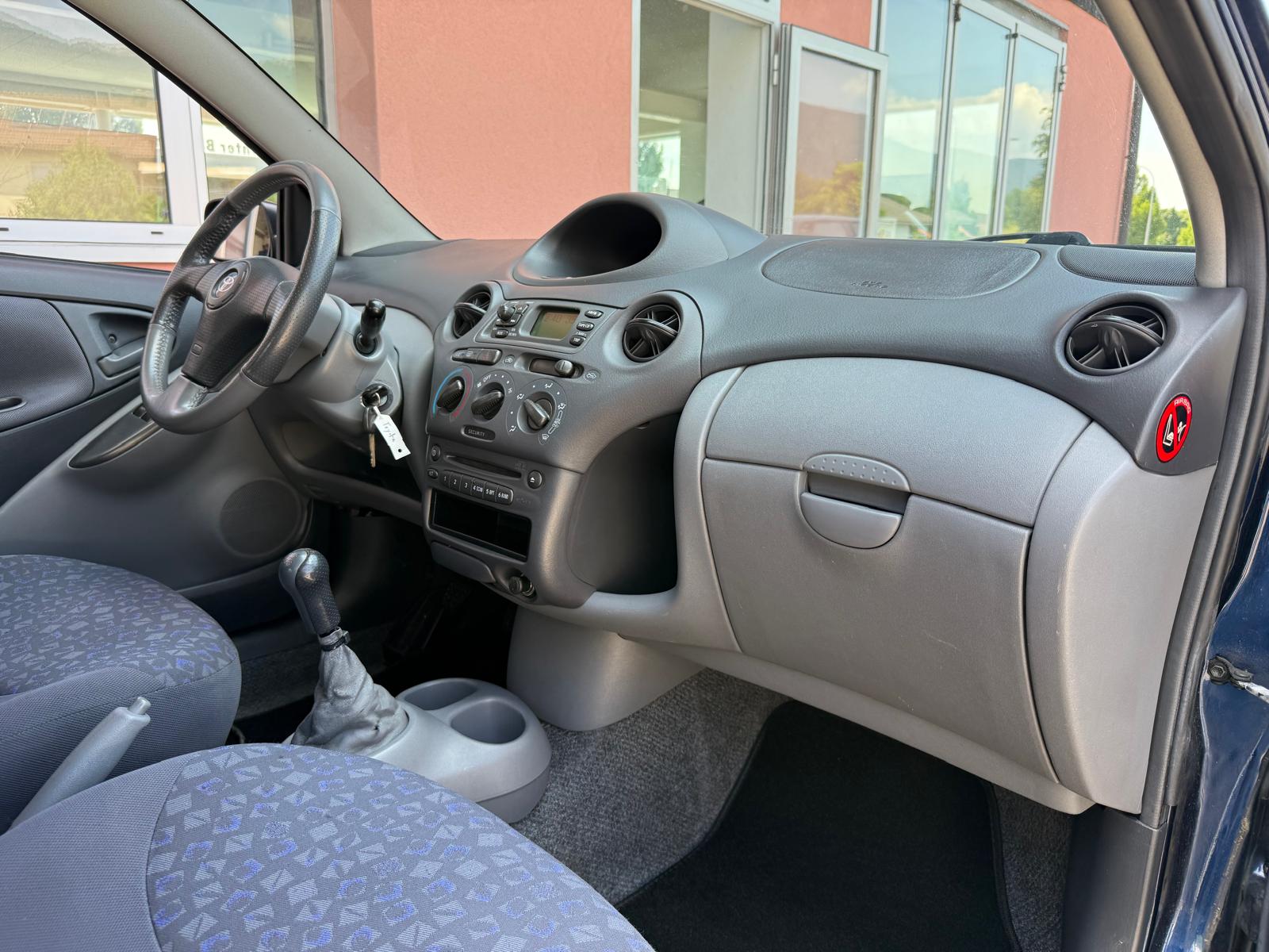 TOYOTA Yaris 1.3 Linea Luna / MFK 06.2026-image-7