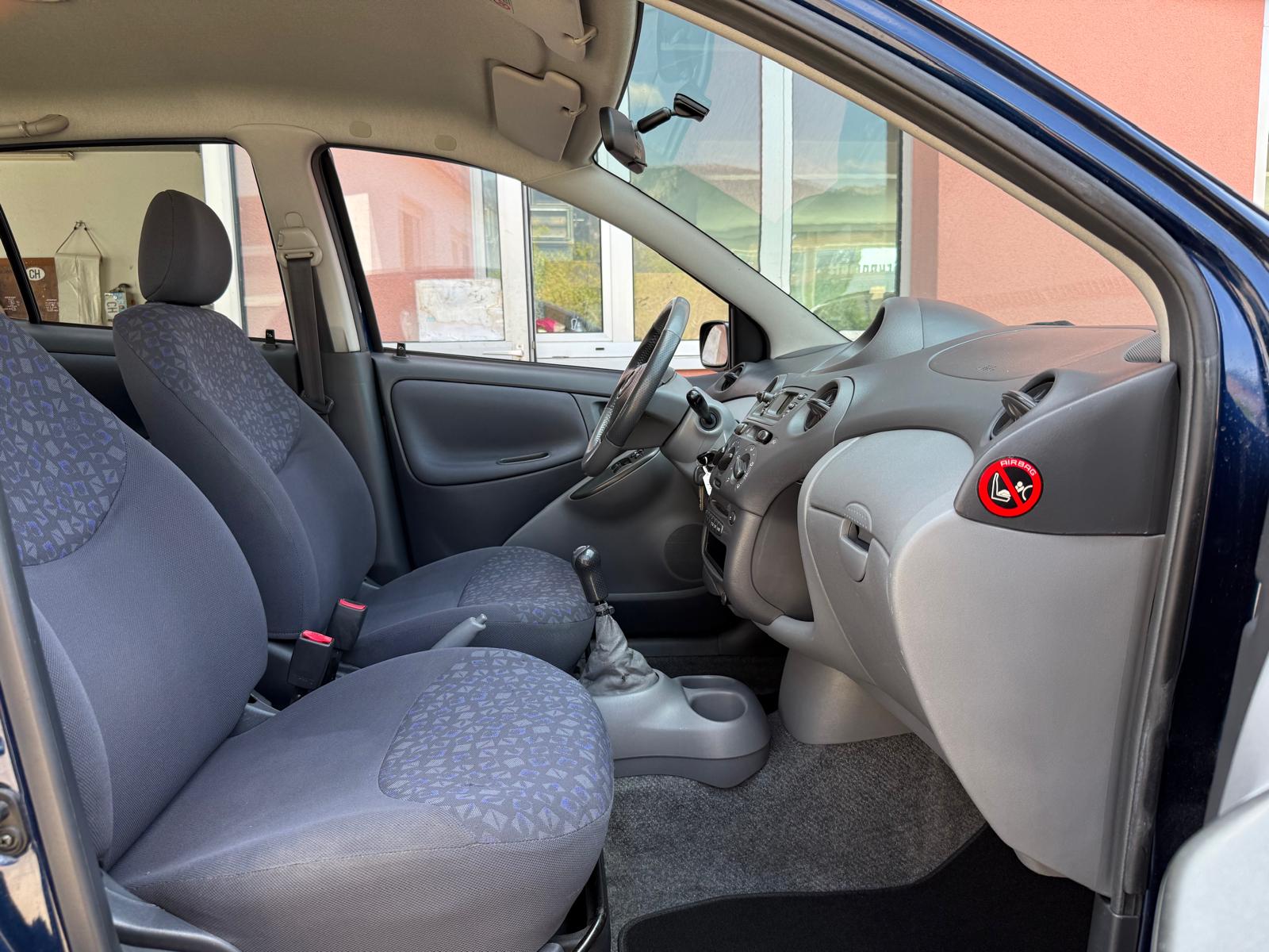 TOYOTA Yaris 1.3 Linea Luna / MFK 06.2026-image-8