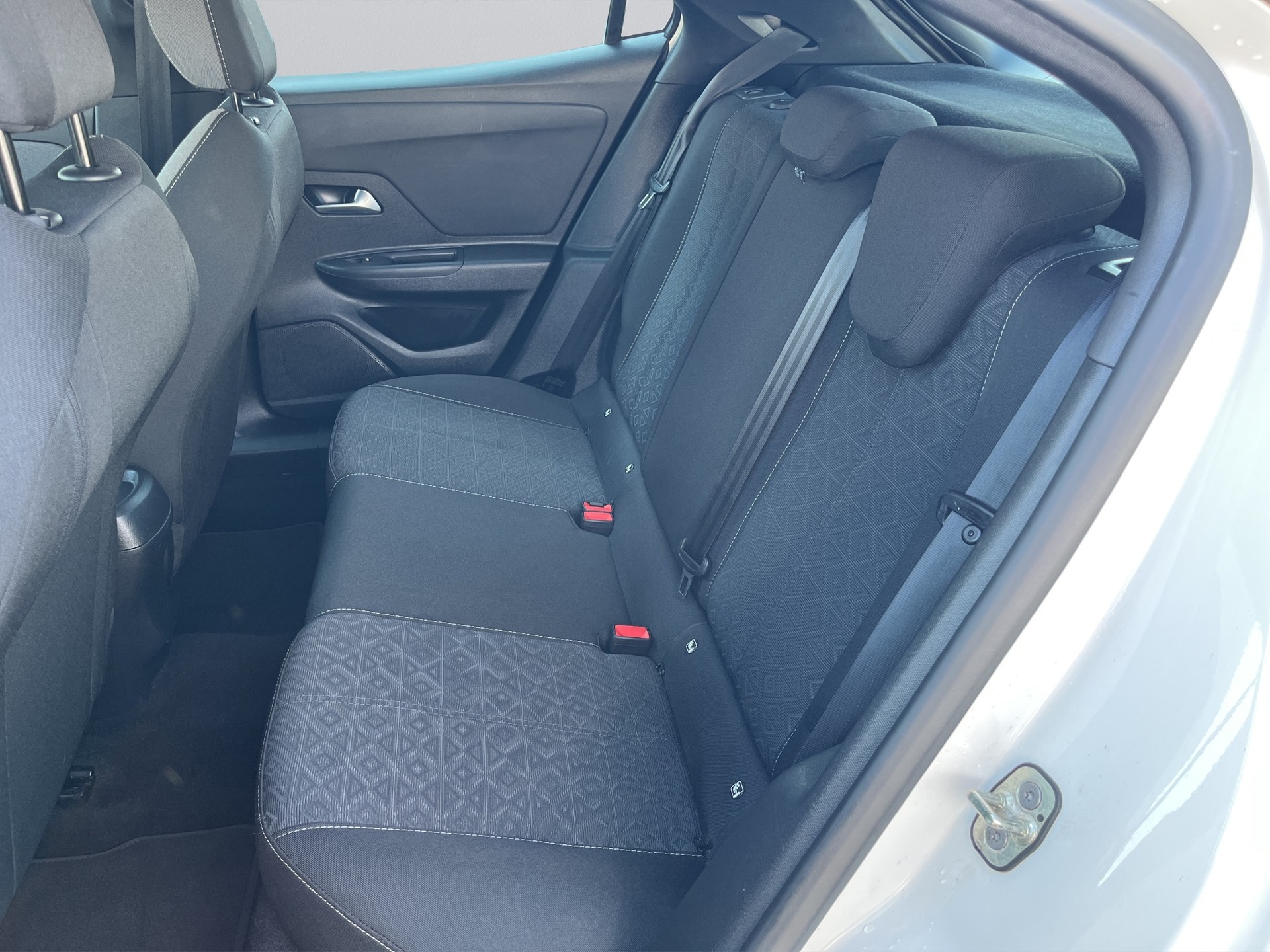 OPEL Mokka 1.2 Direct Injection Turbo Edition-image-12