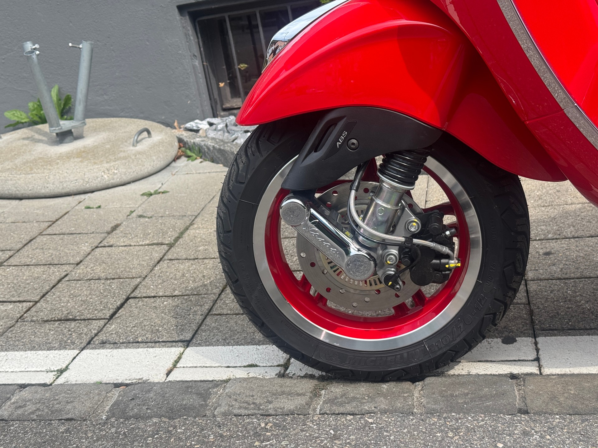 PIAGGIO Vespa 125 Primavera Red Euro 5+-showroom-element-3