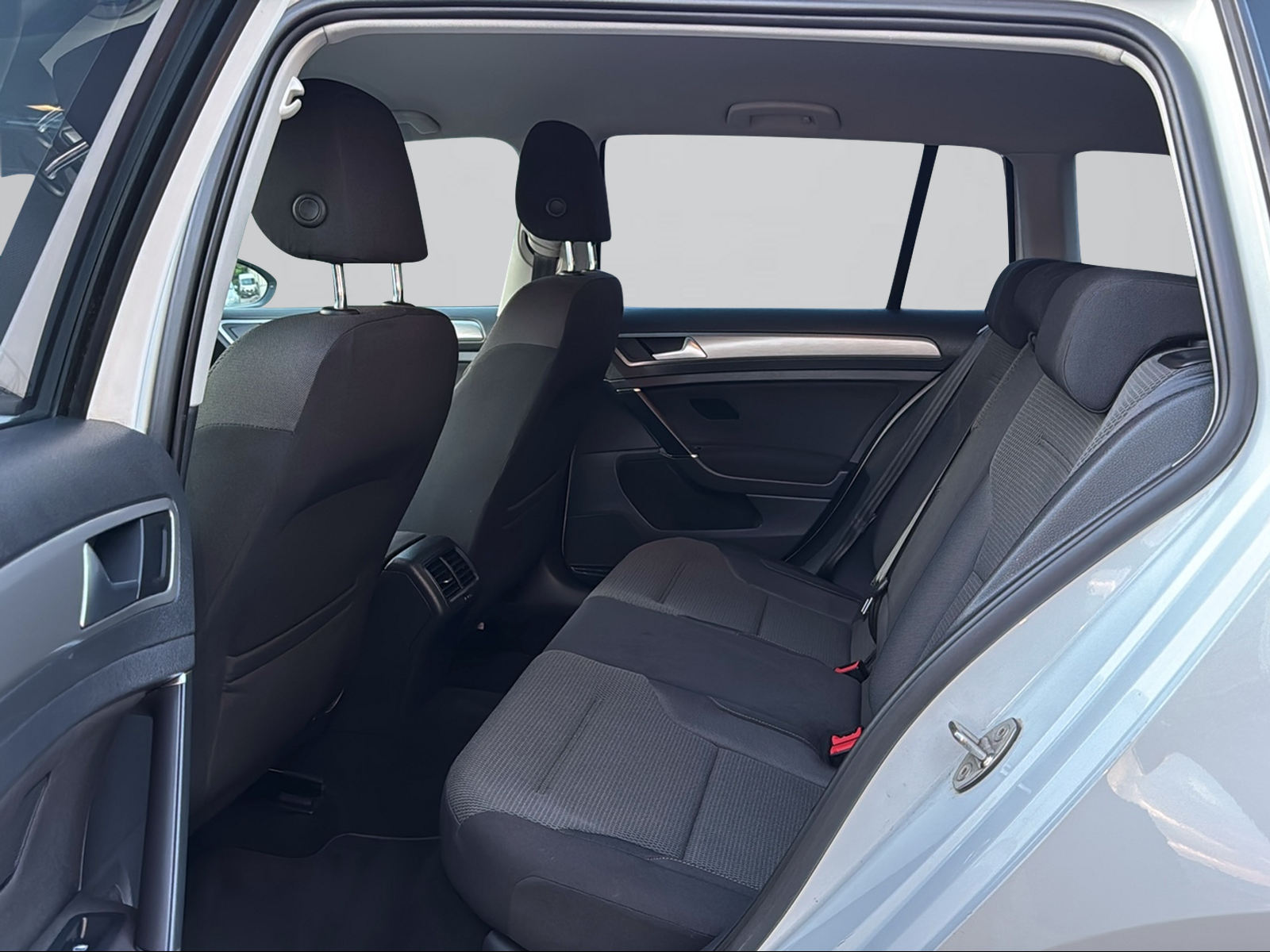 VW Golf Variant 1.4 TSI Comfortline DSG-image-12