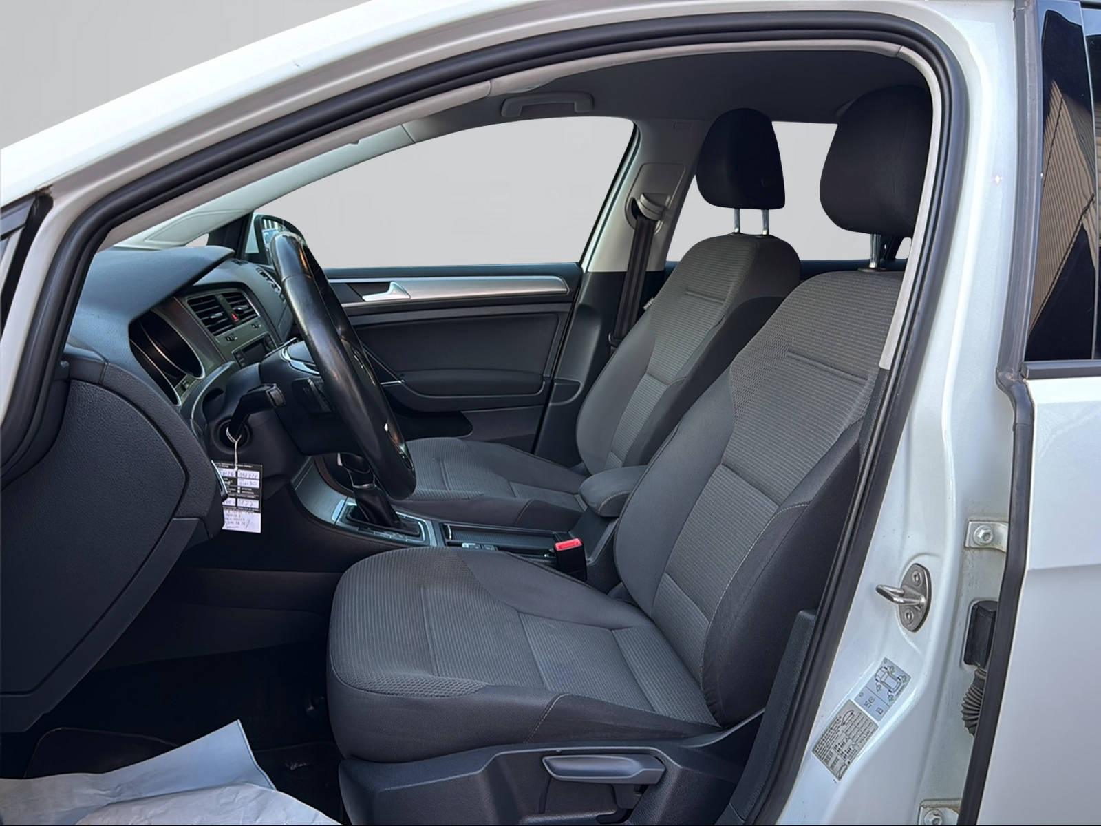 VW Golf Variant 1.4 TSI Comfortline DSG-image-9