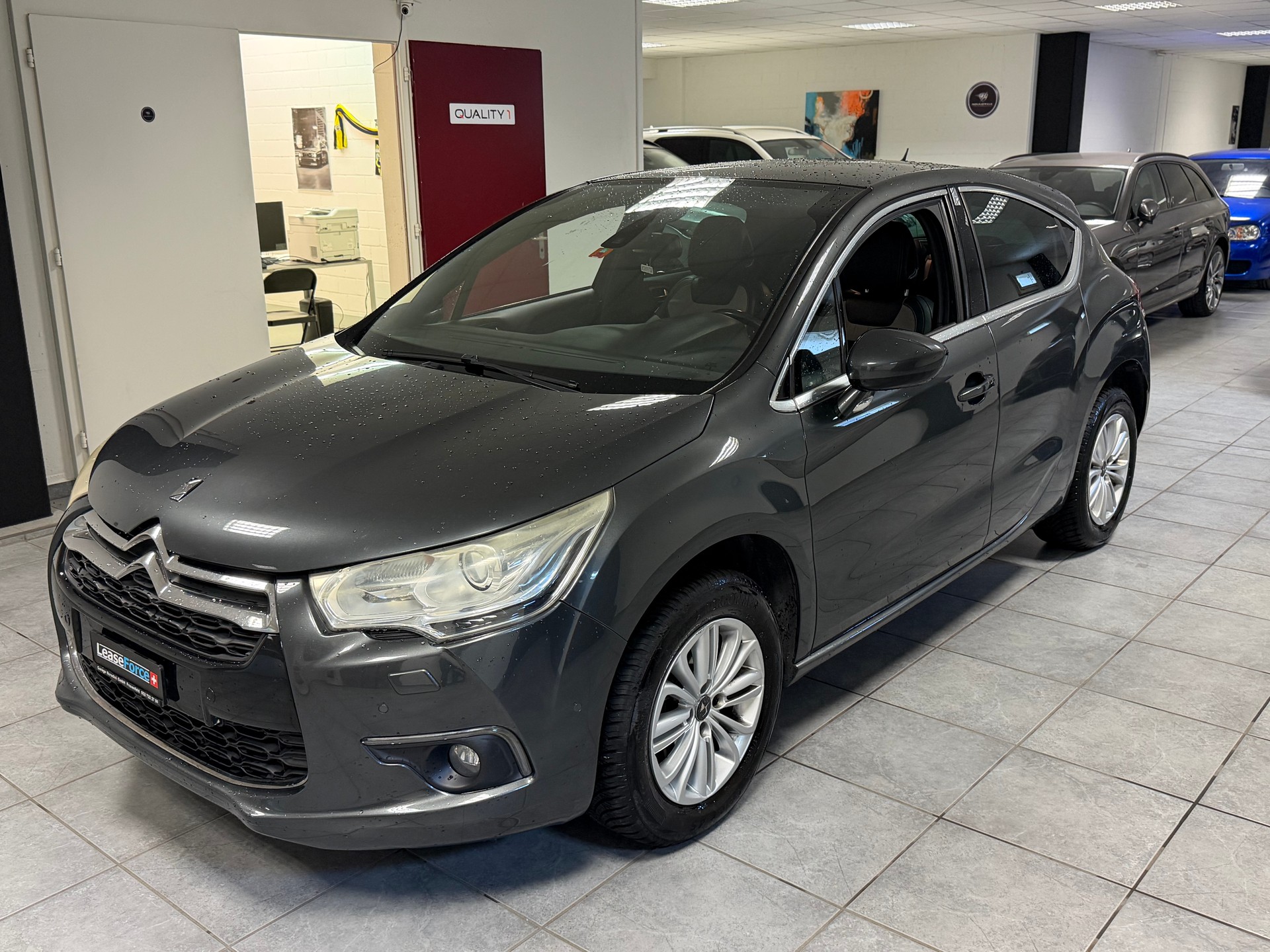 DS AUTOMOBILES DS4 1.6 THP SO Chic Automatic-image-3