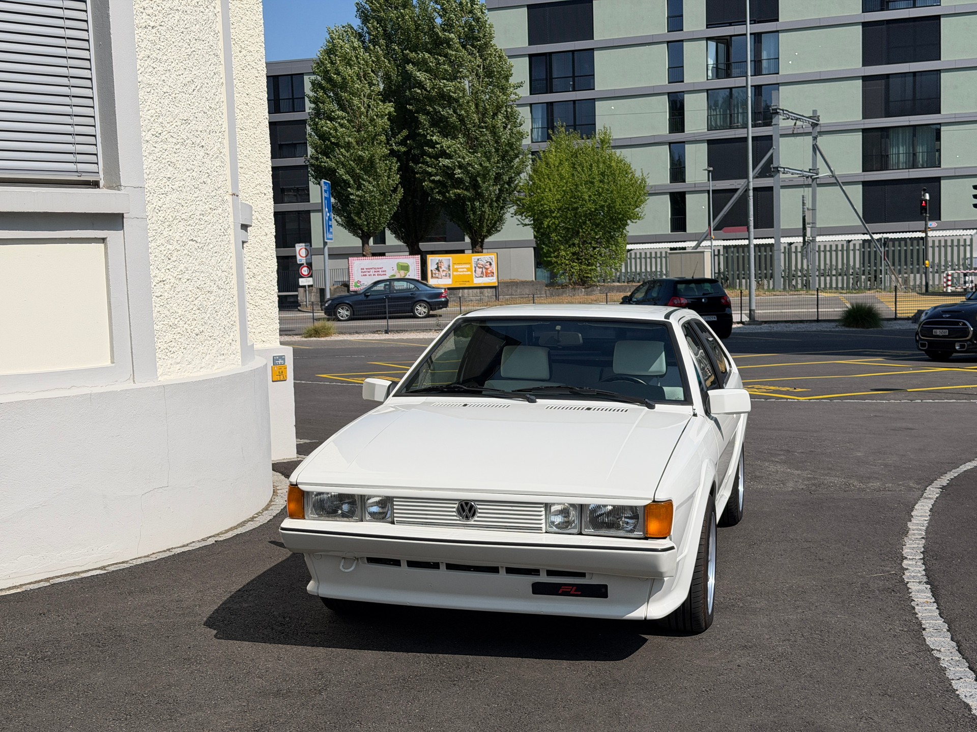 VW Scirocco 1800 Scala-showroom-element-1