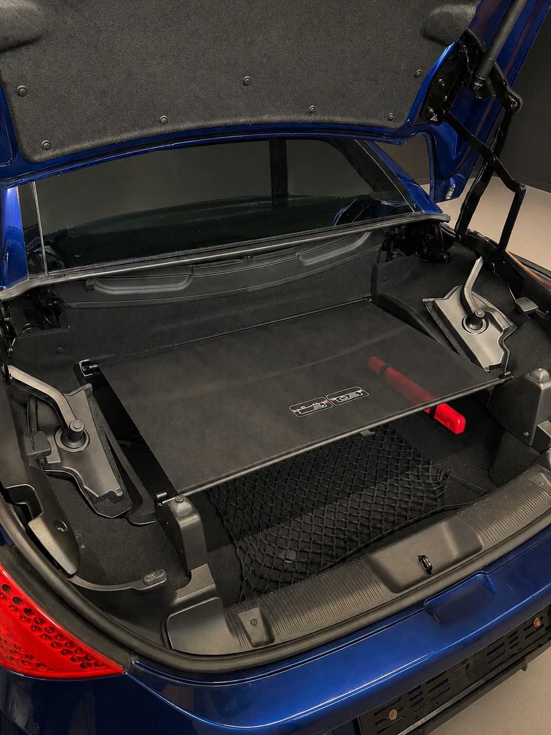 PEUGEOT 307 2.0i Automat Stahldach-Cabriolet-showroom-element-3