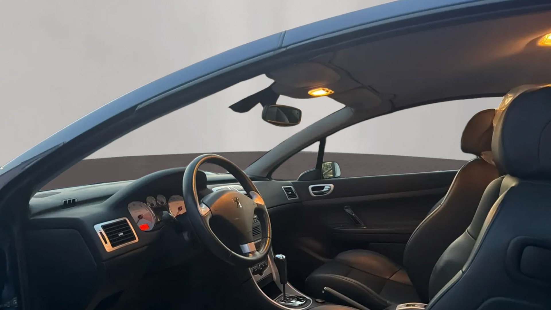 PEUGEOT 307 2.0i Automat Stahldach-Cabriolet-image-4