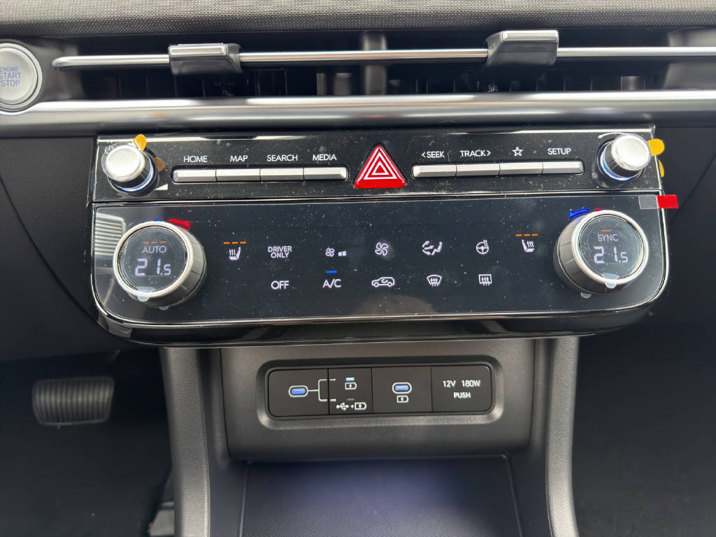 HYUNDAI Tucson 1.6 T-GDi HEV Origo 4WD Black Line-image-12