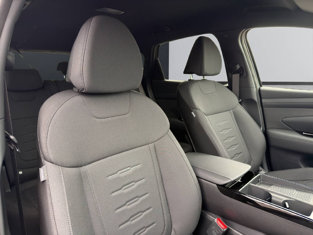 HYUNDAI Tucson 1.6 T-GDi HEV Origo 4WD Black Line-image-14