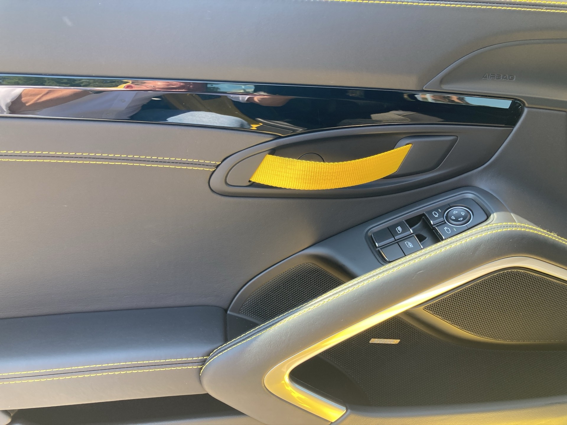 PORSCHE Cayman 718 T-image-10