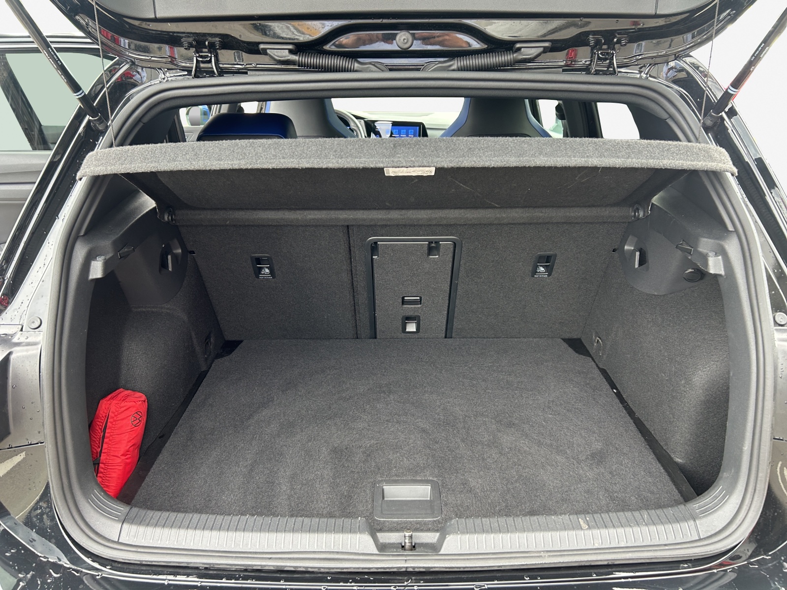 VW Golf 2.0 TSI R DSG 4Motion R 20 Years-image-12