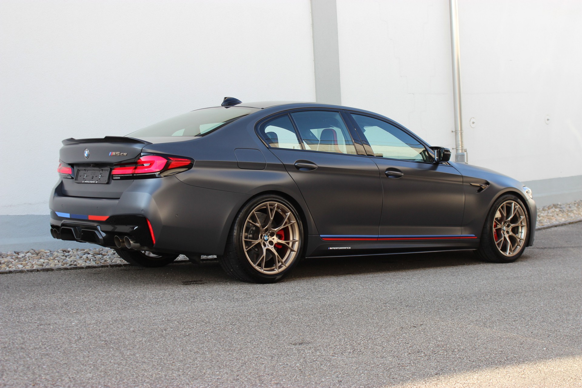 BMW M5 xDrive CS *SAMMLERZUSTAND*-image-0
