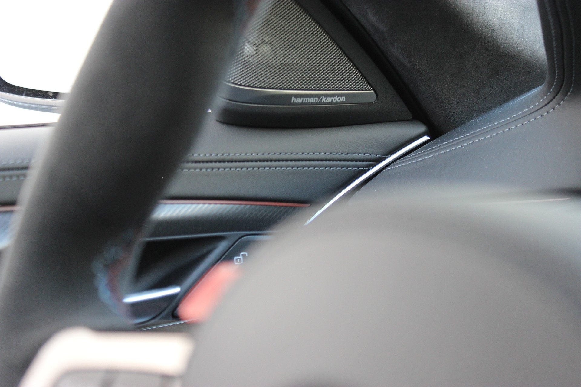 BMW M5 xDrive CS *SAMMLERZUSTAND*-image-19