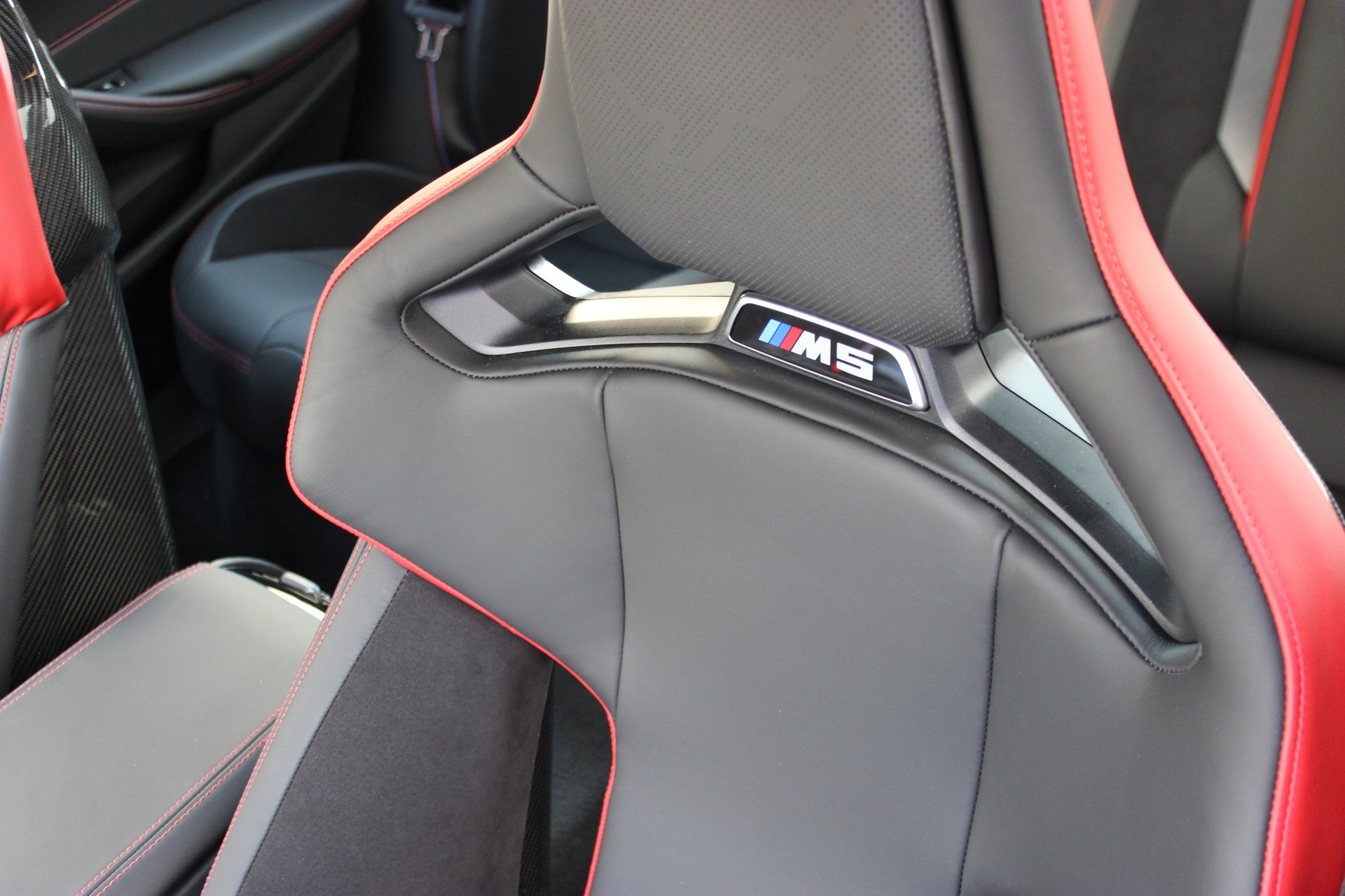 BMW M5 xDrive CS *SAMMLERZUSTAND*-image-7
