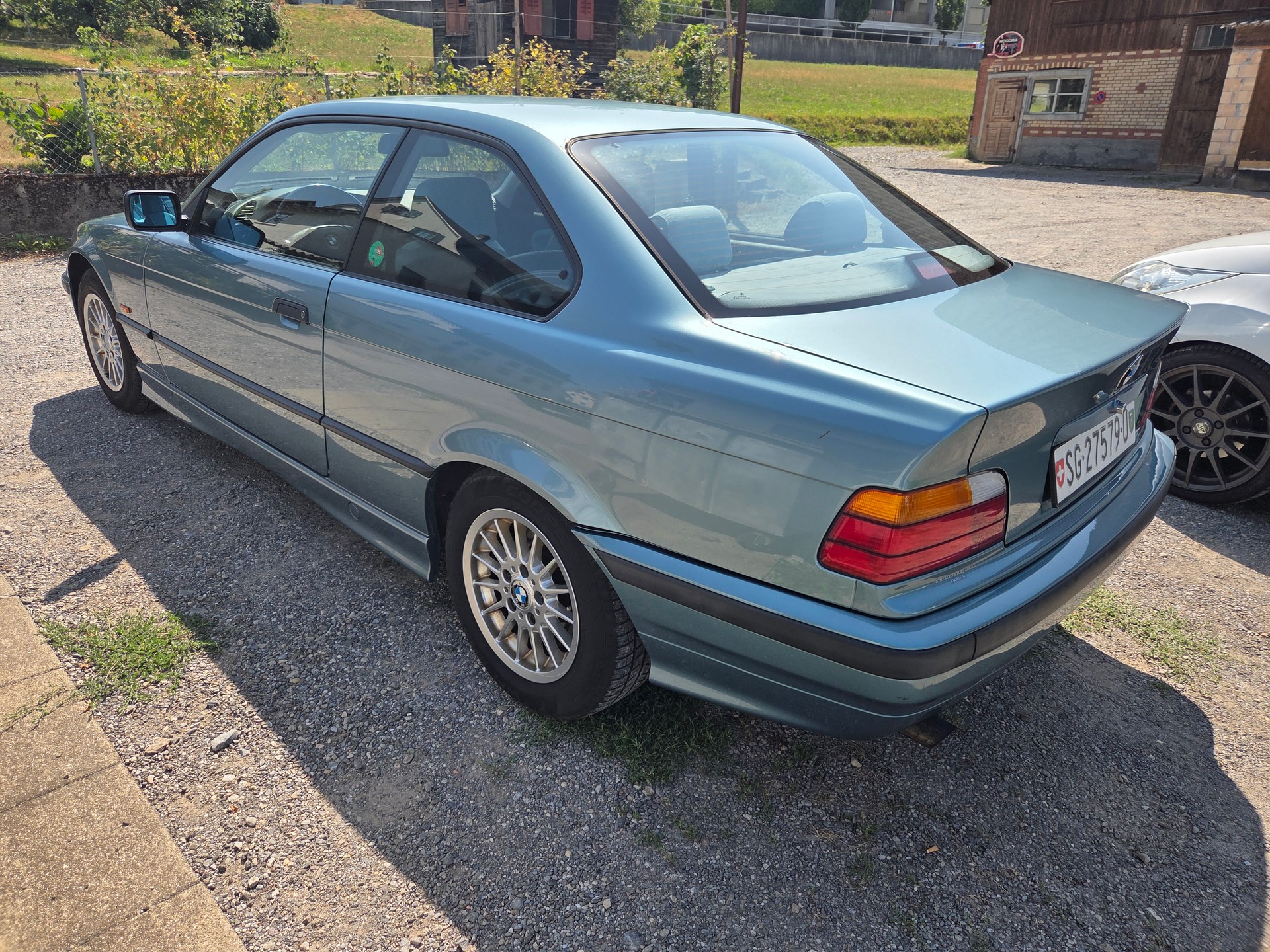 BMW 320i A Coupé-image-2