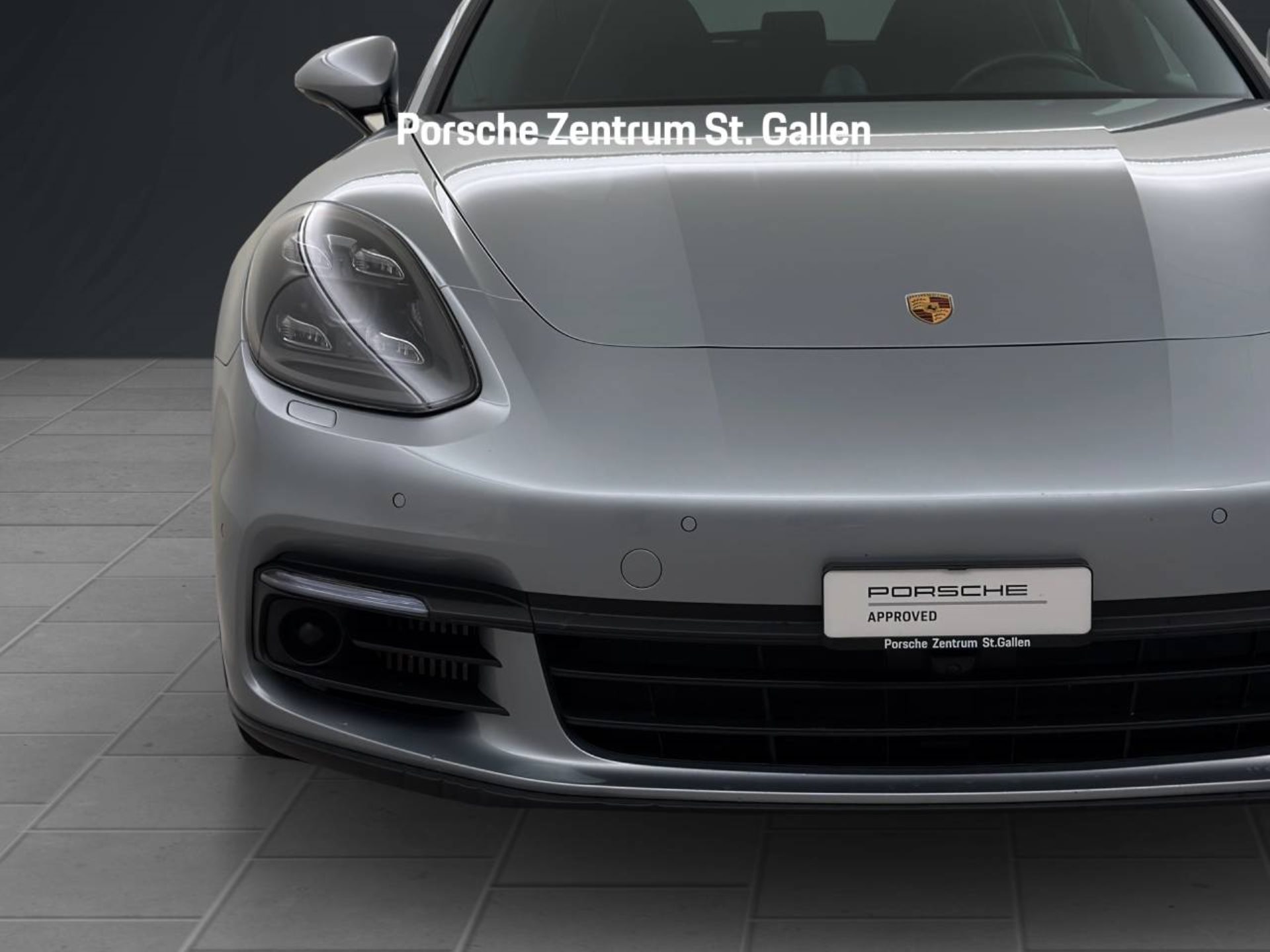 PORSCHE Panamera 4 E-Hybrid Sport Turismo-image-8