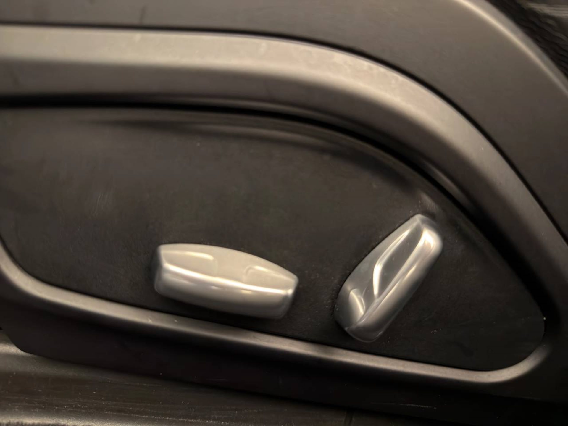 PORSCHE Panamera 4 E-Hybrid Sport Turismo-image-24