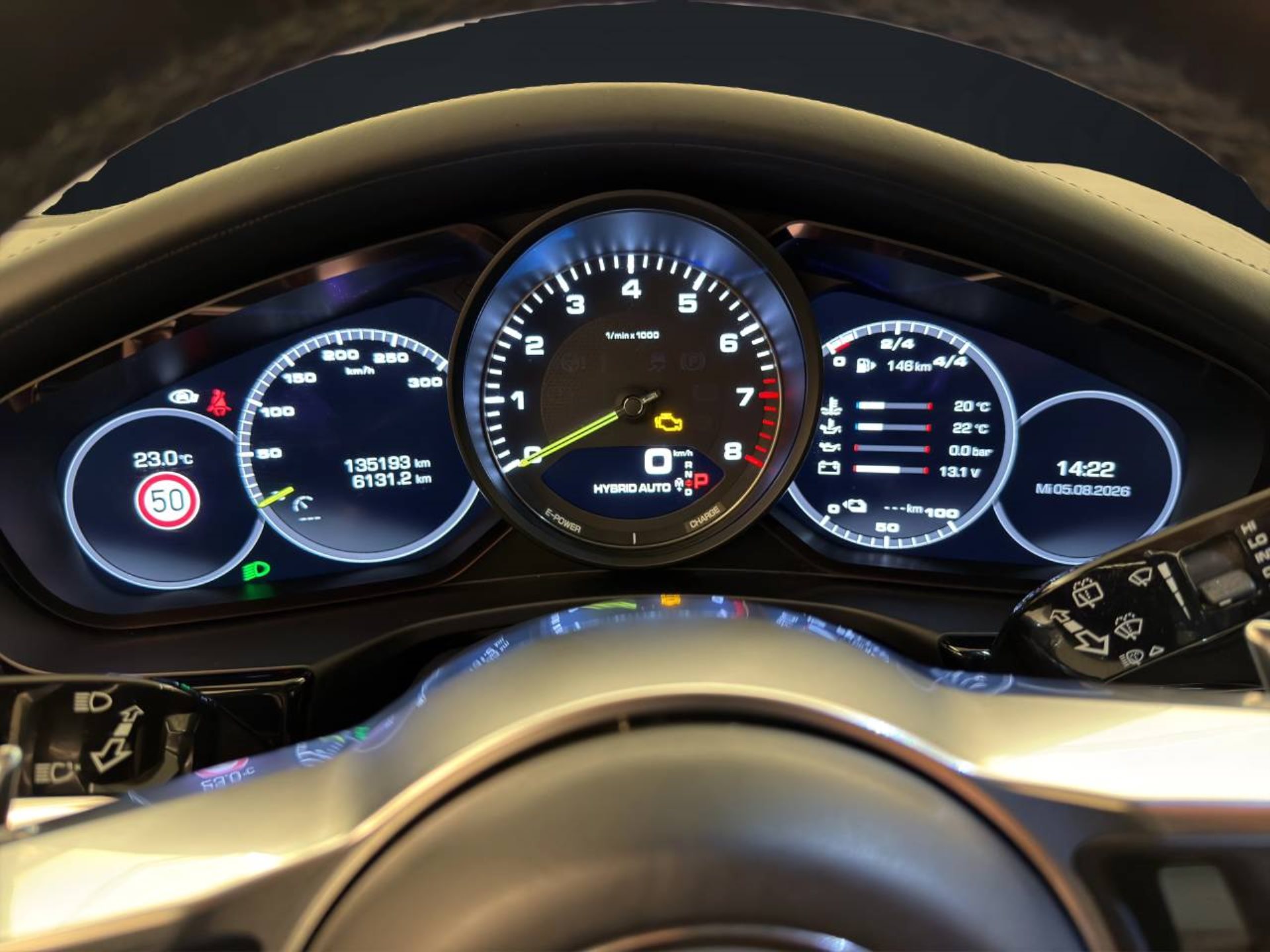 PORSCHE Panamera 4 E-Hybrid Sport Turismo-image-22