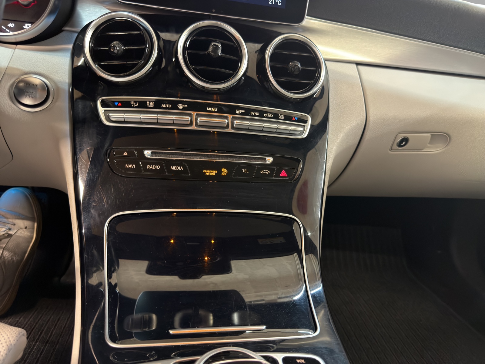 MERCEDES-BENZ C 200 4M - Cabrio / DISTRONIC / 360 Grad Kamera / Sitzklima-image-11