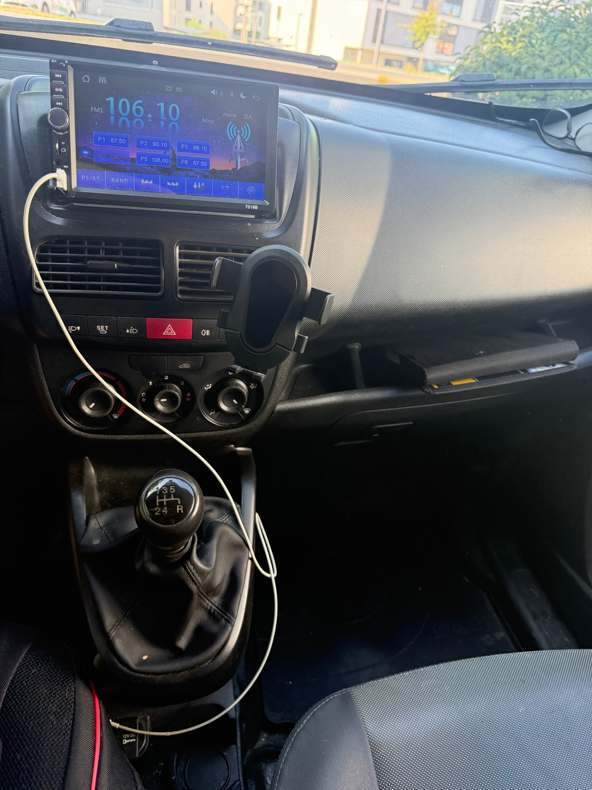OPEL Combo 1.4i 2.4 L2H1-image-10