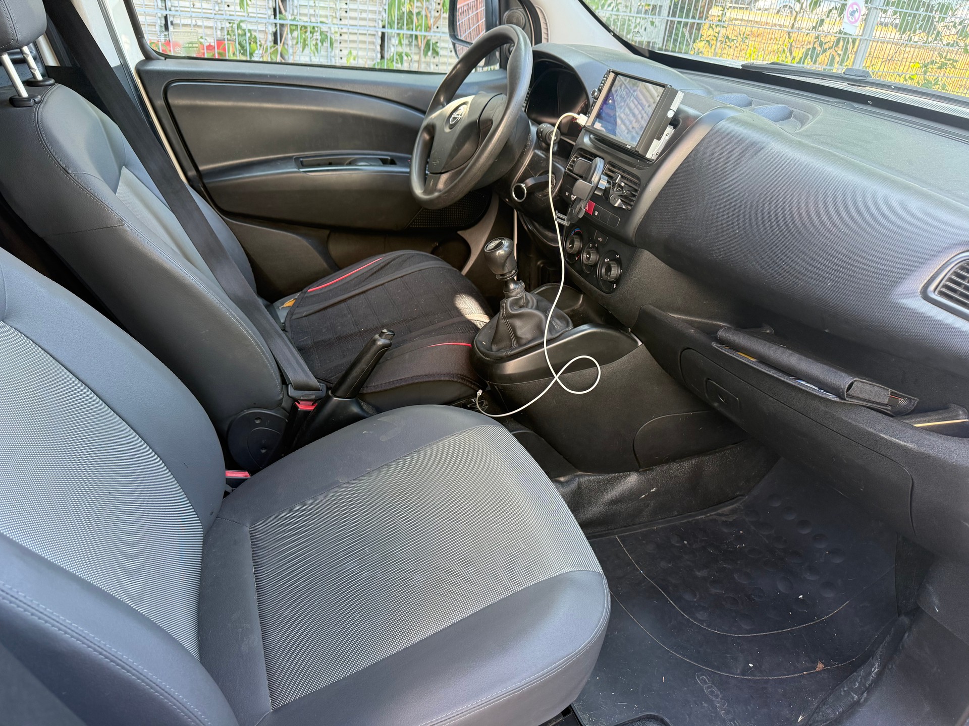 OPEL Combo 1.4i 2.4 L2H1-image-6