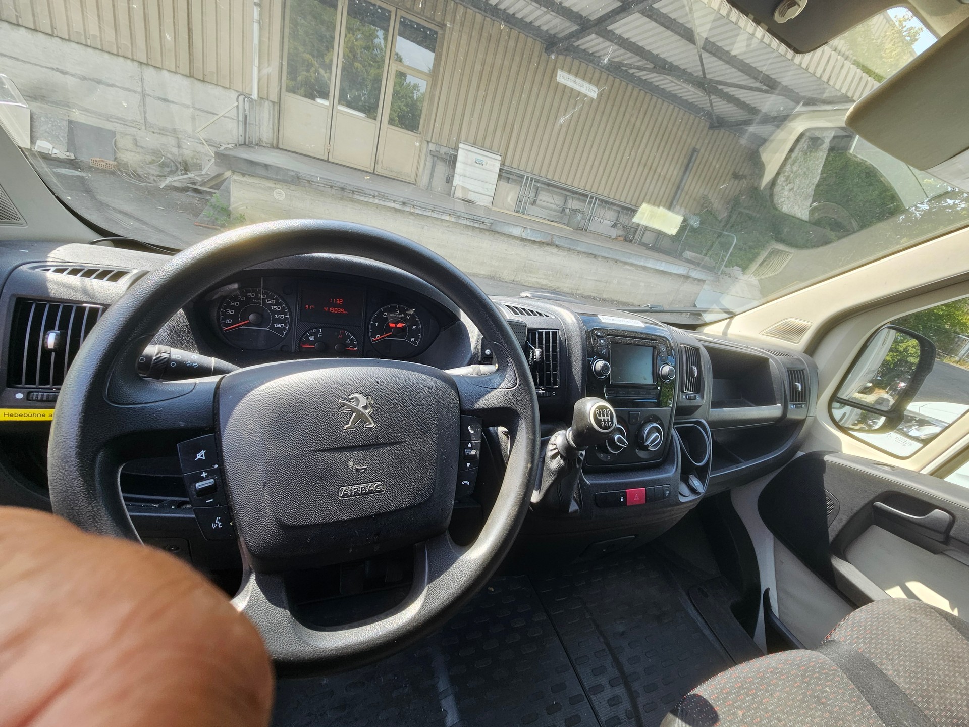 PEUGEOT Boxer 2.0 HDI 435 Active L2-image-10