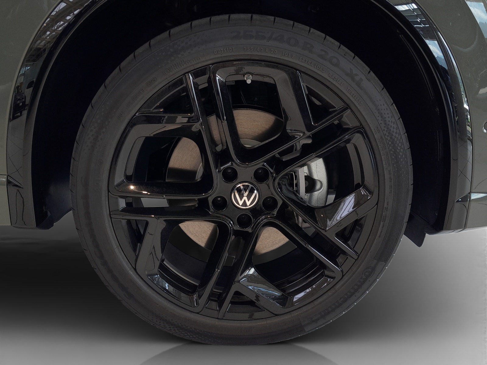 VW Tiguan 2.0 TSI DSG R-Line Plus 4Motion-image-13