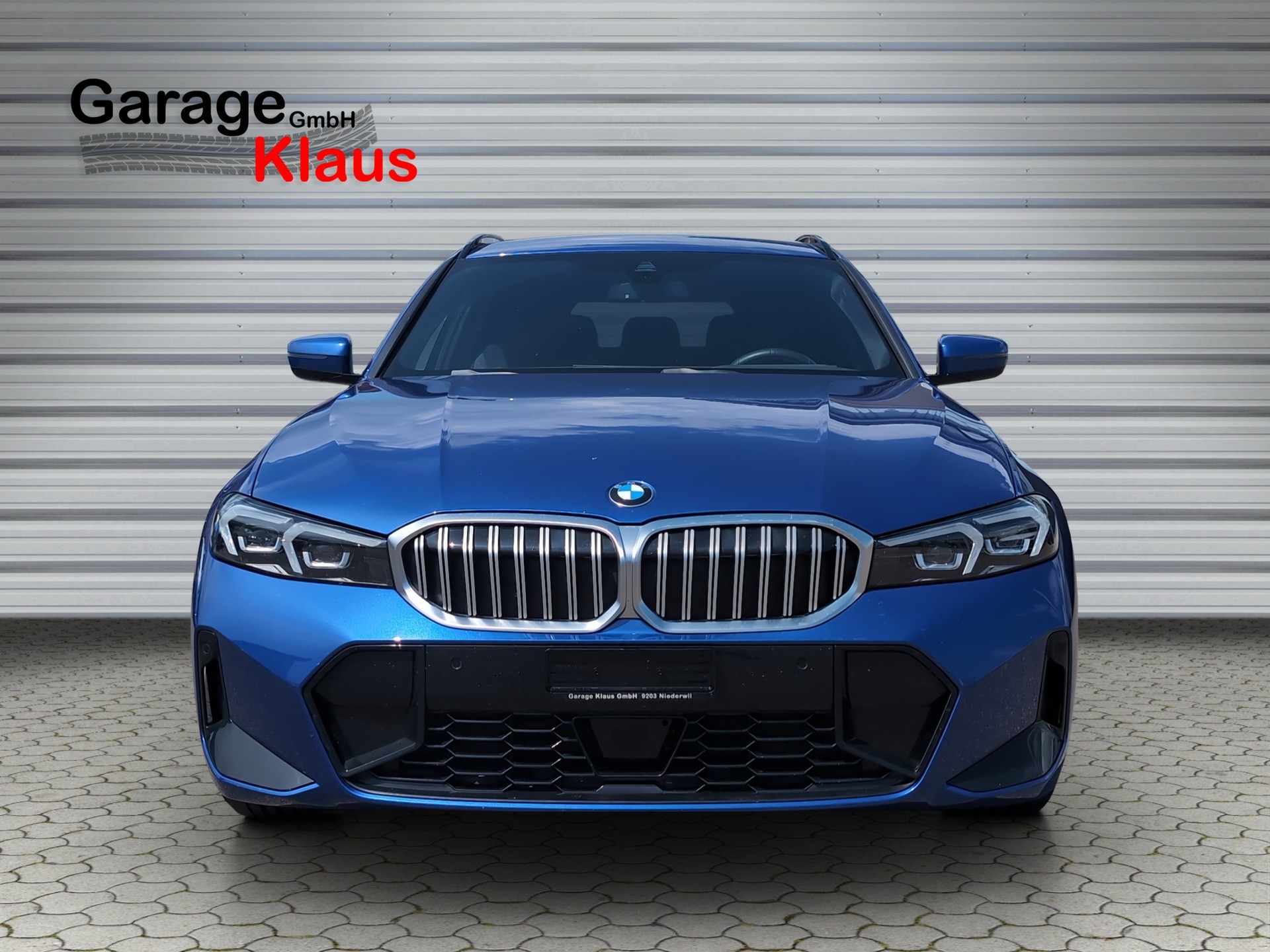 BMW 330i Touring xDrive Steptronic M Sport-image-1