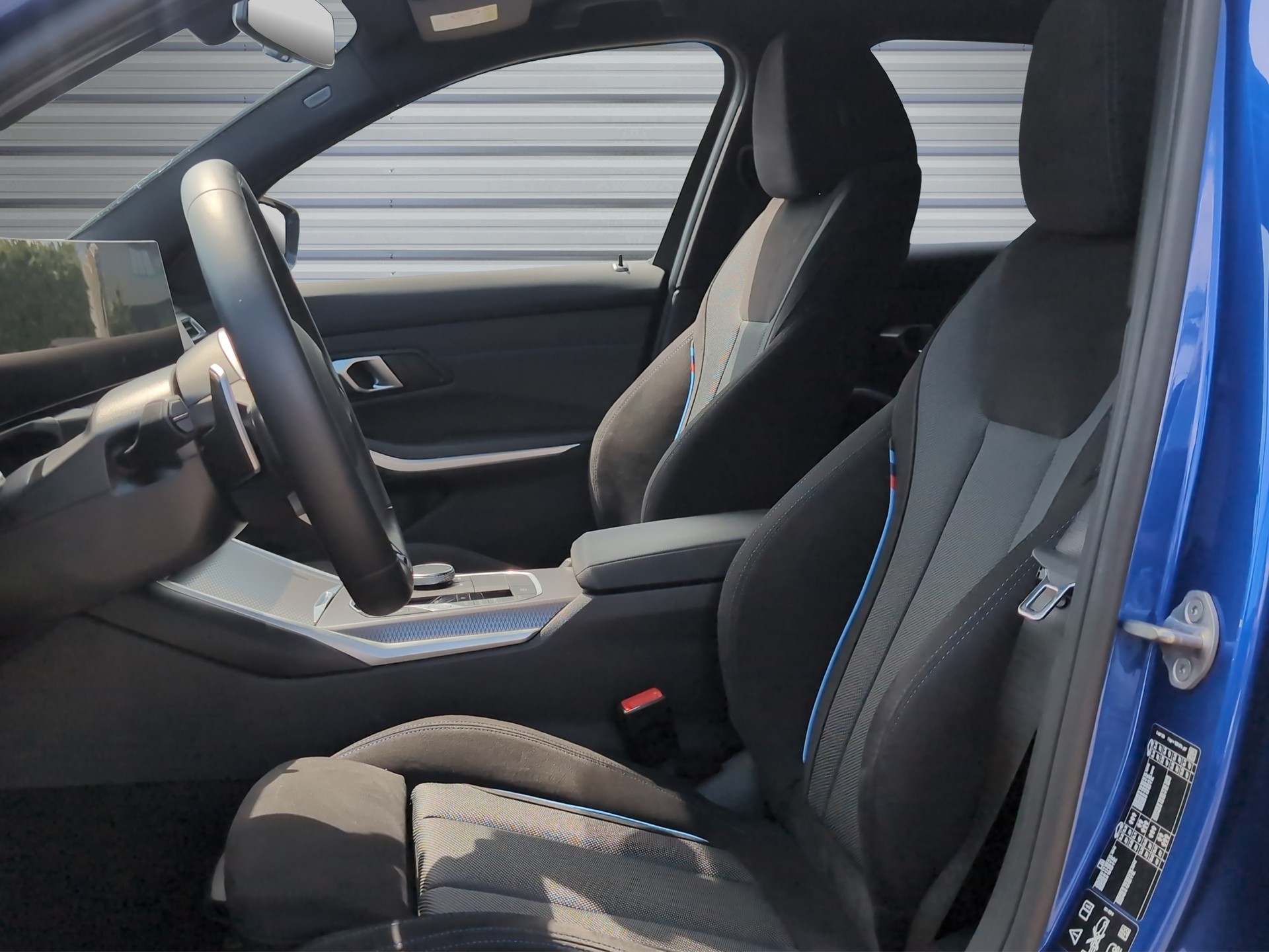 BMW 330i Touring xDrive Steptronic M Sport-image-8