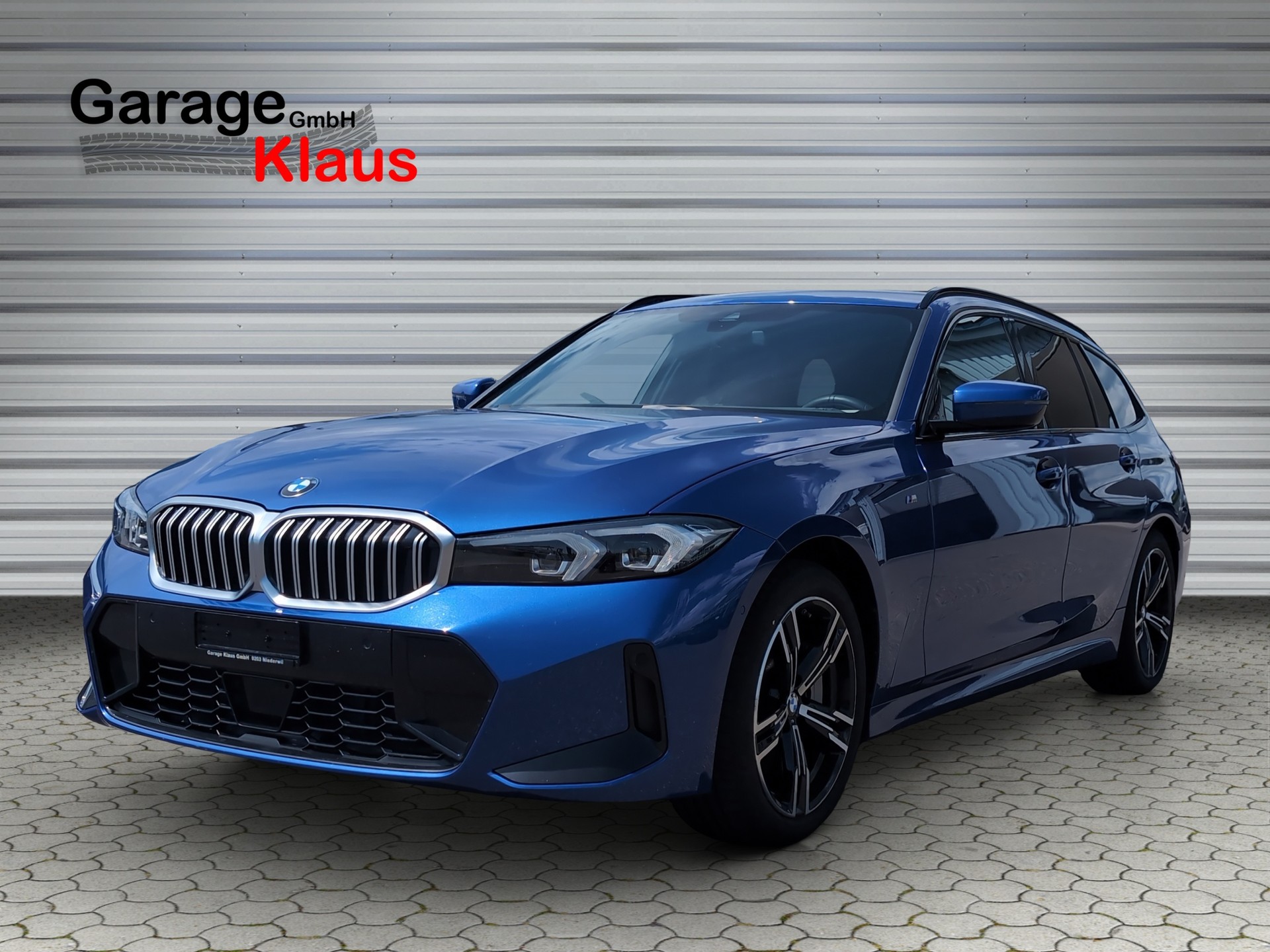 BMW 330i Touring xDrive Steptronic M Sport-image-0