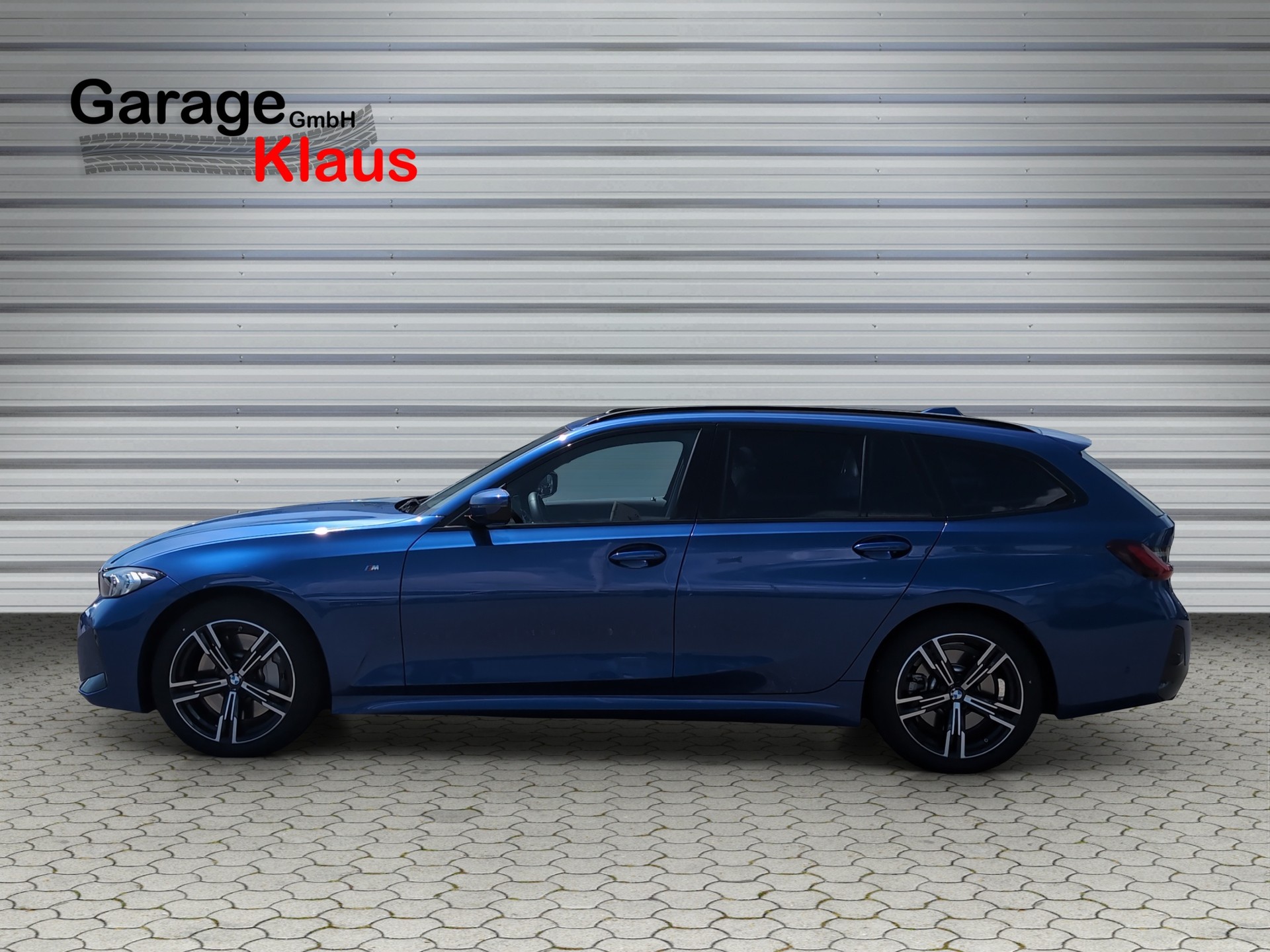 BMW 330i Touring xDrive Steptronic M Sport-image-2