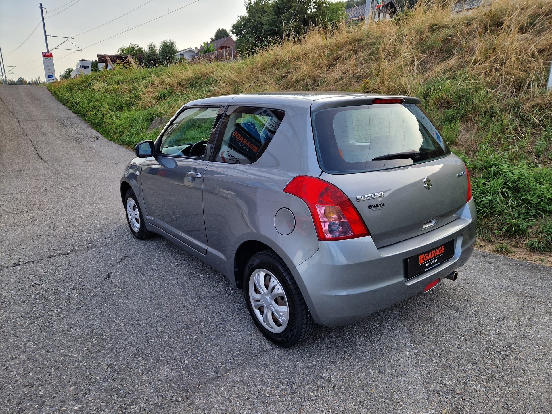 SUZUKI Swift 1.3i 16V GL-image-4