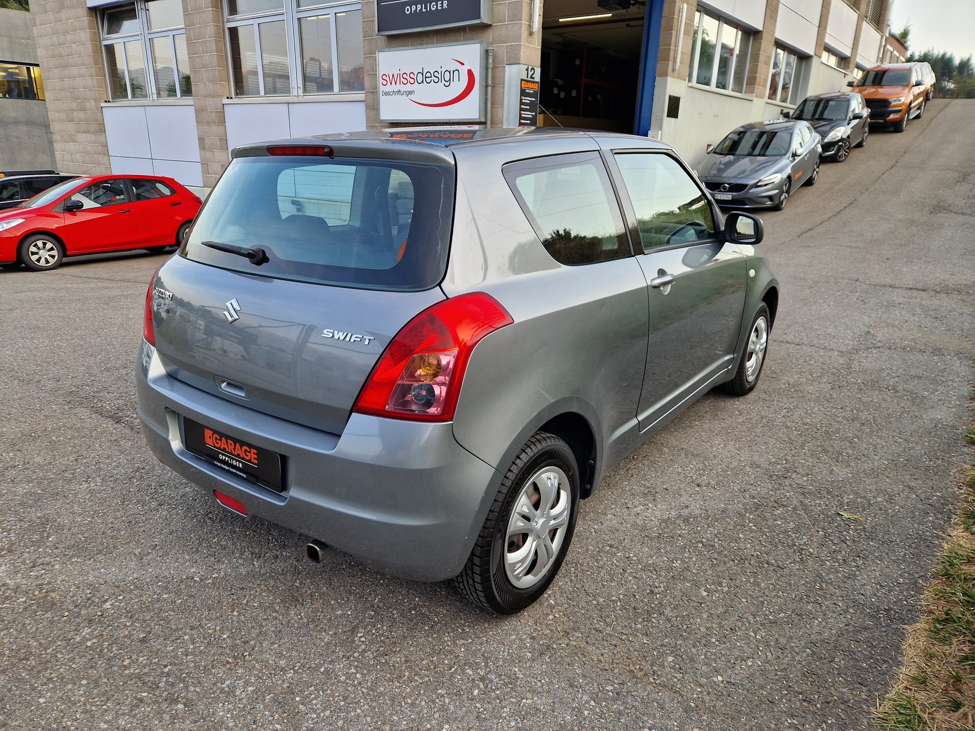 SUZUKI Swift 1.3i 16V GL-image-3