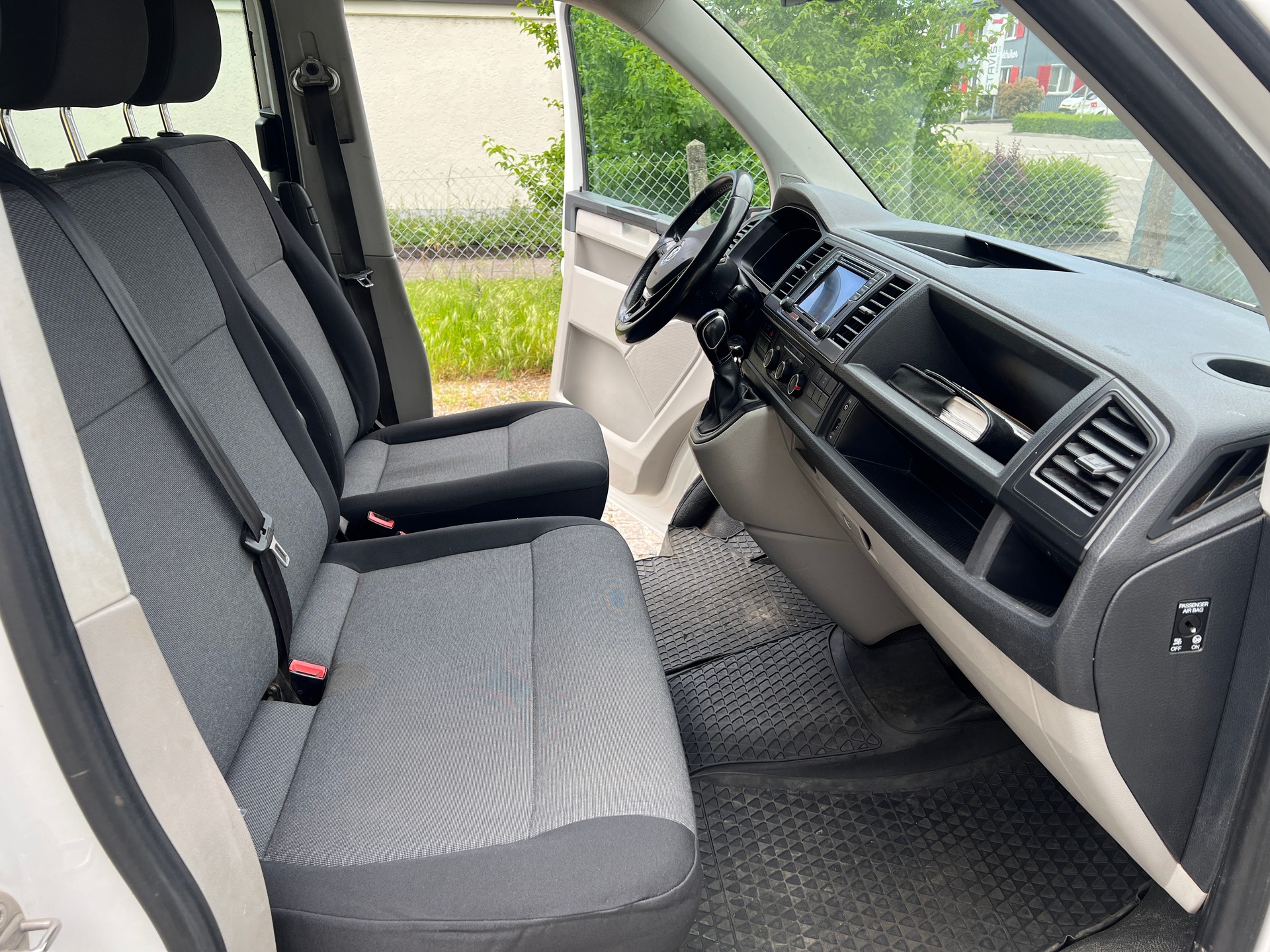 VW T6 2.0 Bi-TDI 4Motion DSG-image-10