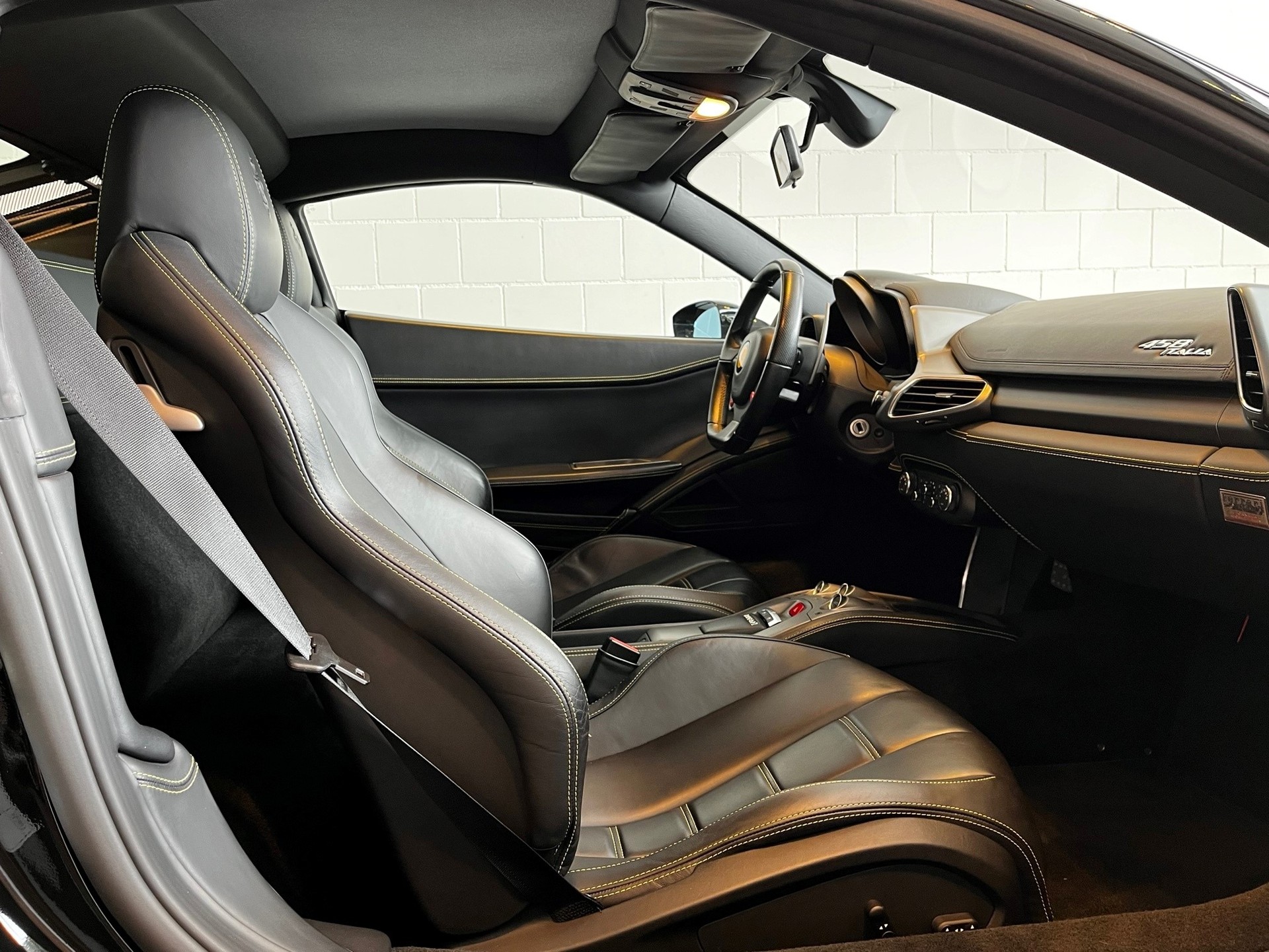 FERRARI 458 Italia 4.5 V8-image-15