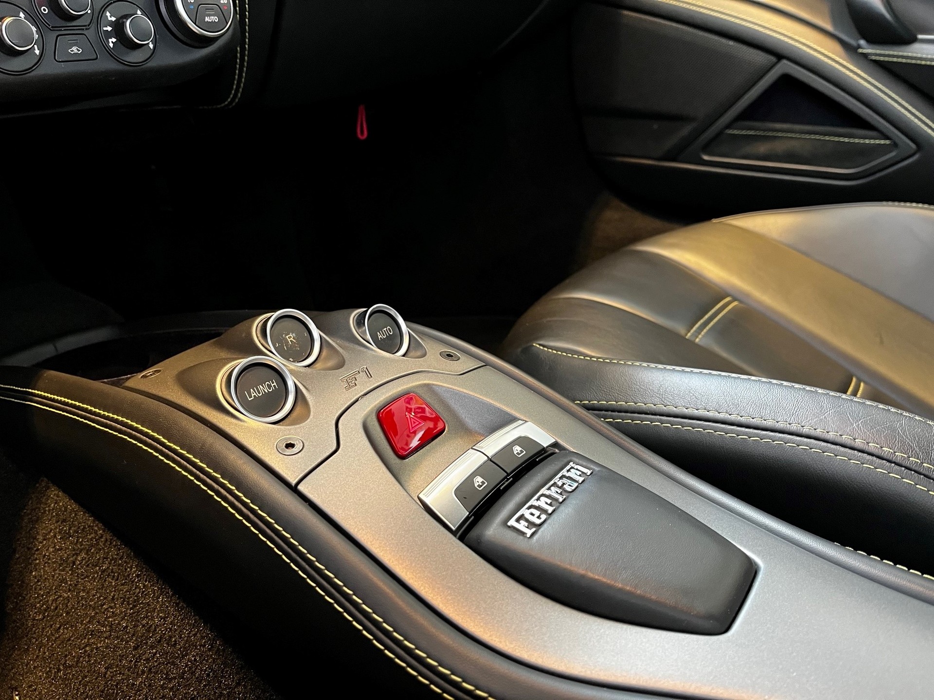 FERRARI 458 Italia 4.5 V8-image-18