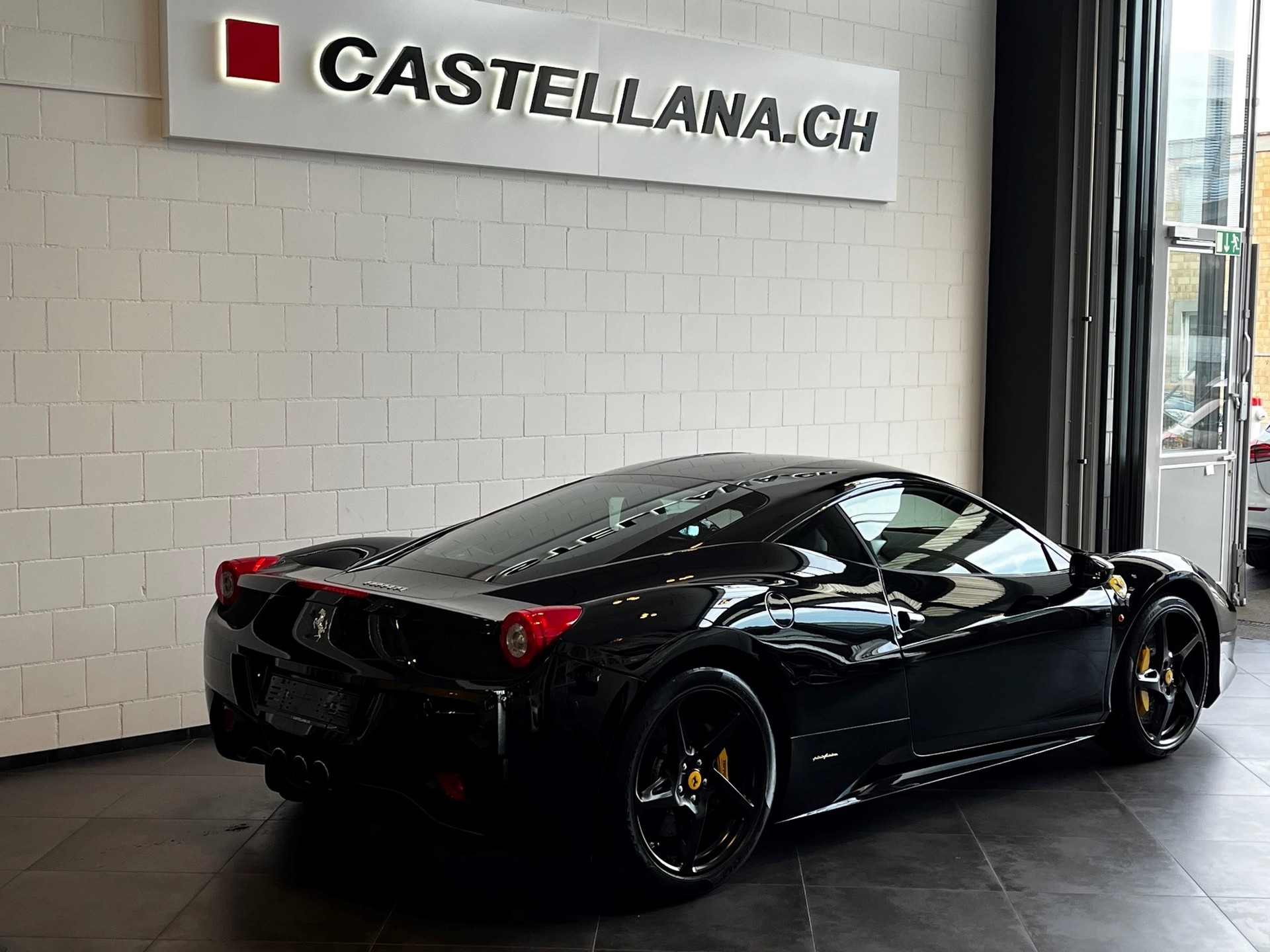 FERRARI 458 Italia 4.5 V8-image-6
