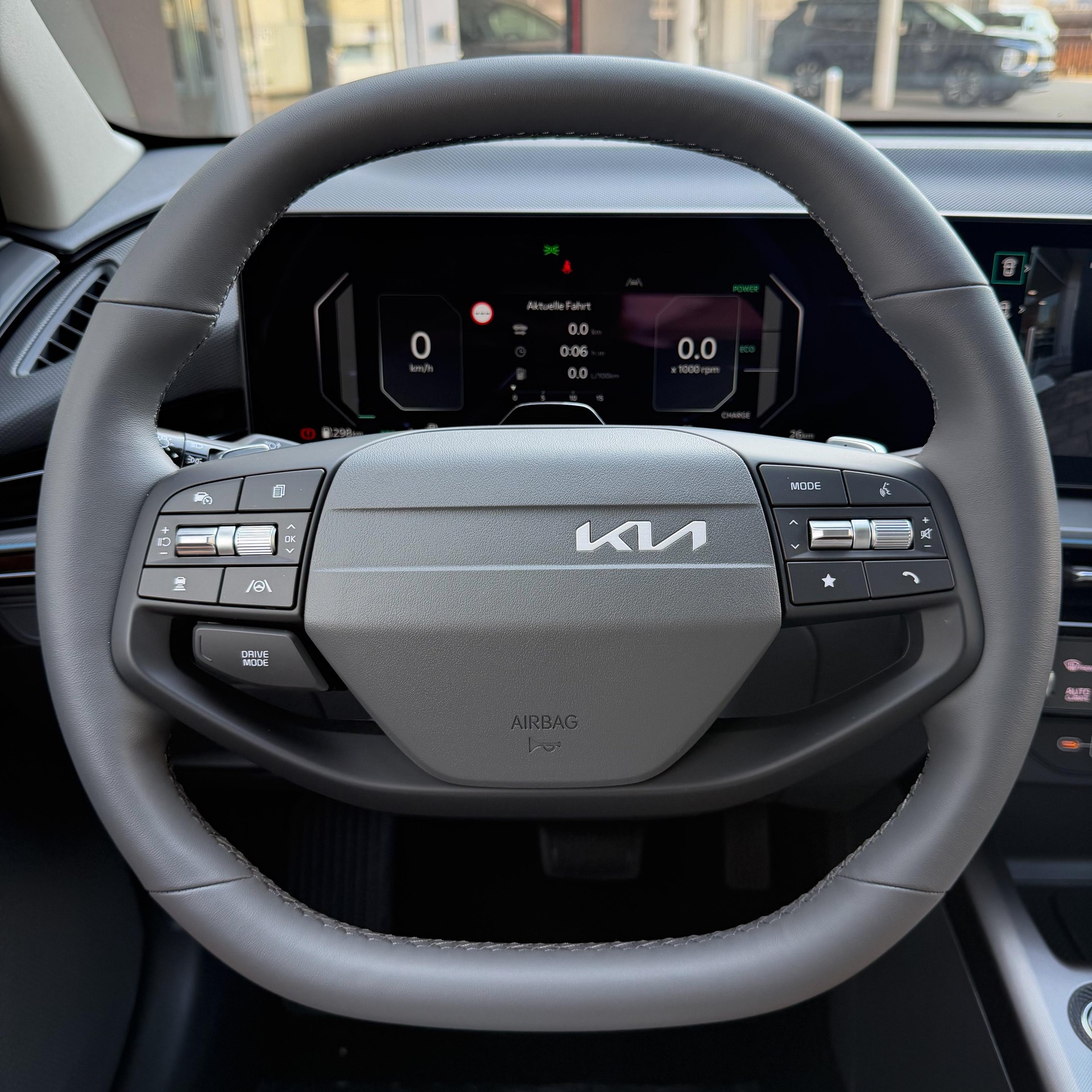 KIA Niro 1.6 GDi Hybrid Style-image-4