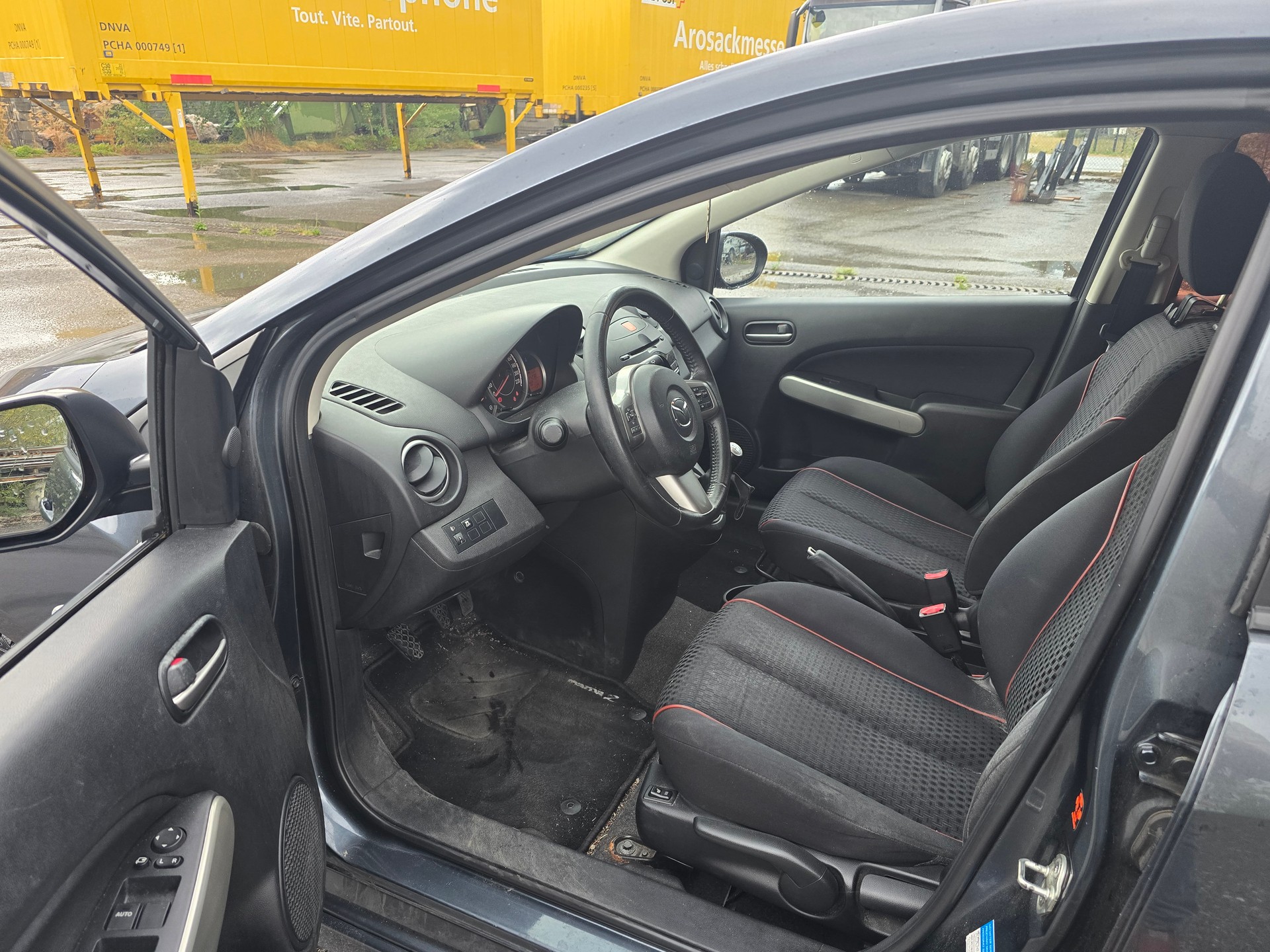 MAZDA 2 1.5i 16V Sport-image-6