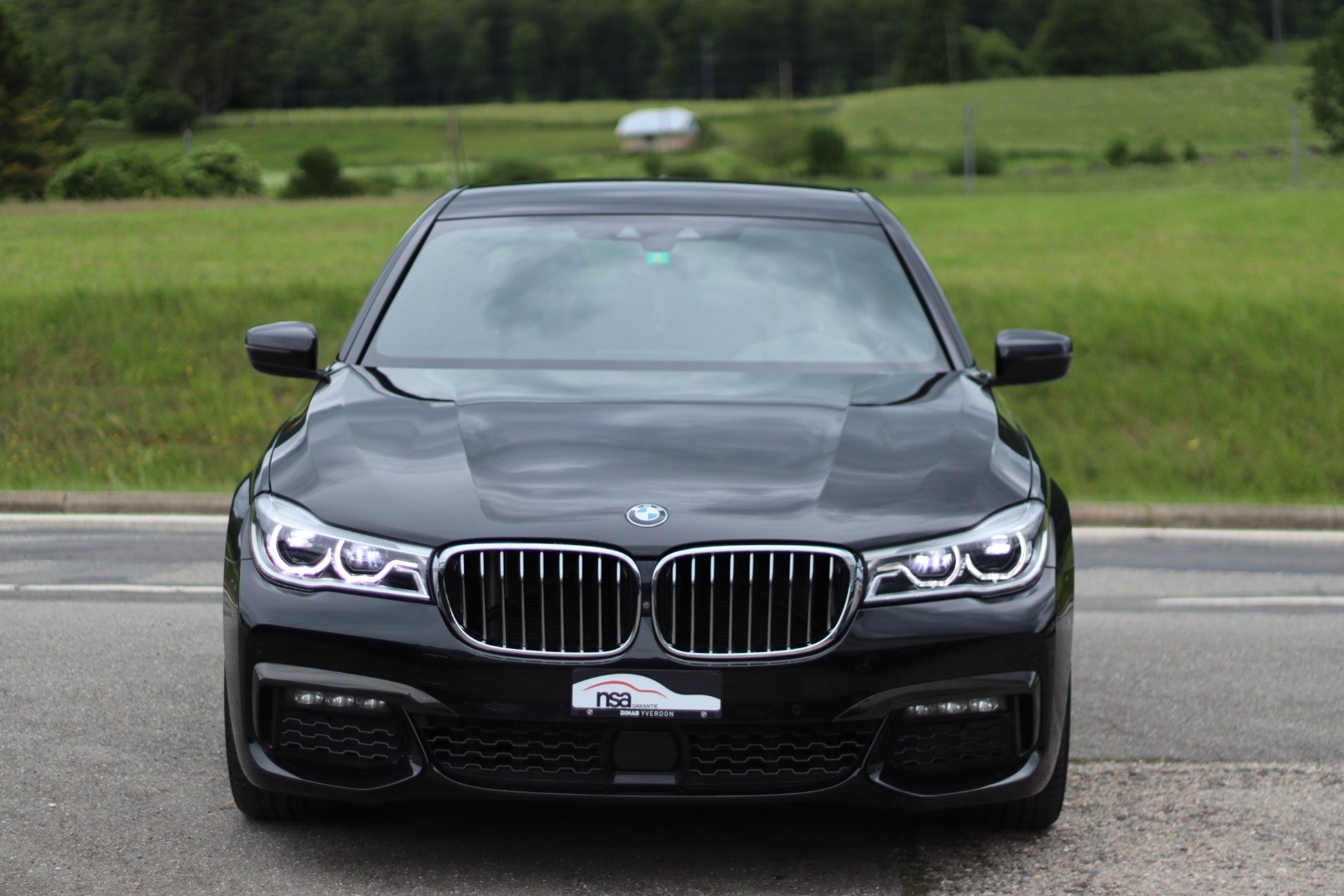 BMW 730d xDrive Steptronic • M-Packet • CH • Garantie-image-0