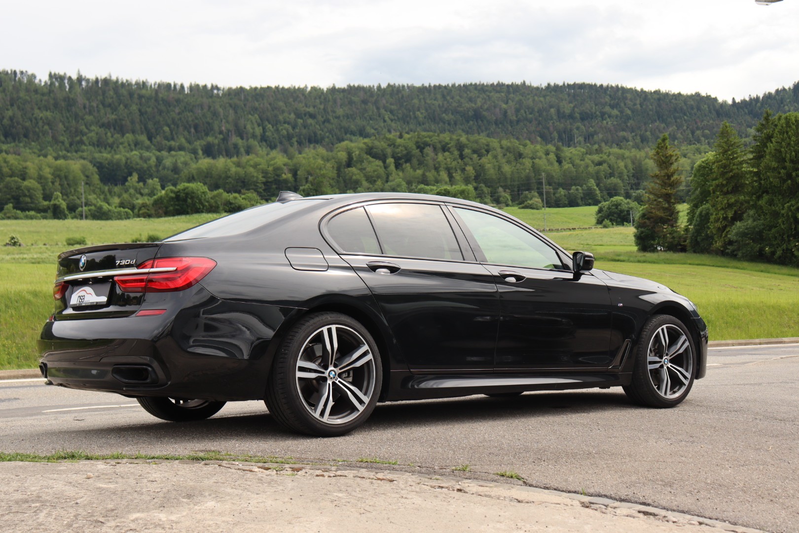 BMW 730d xDrive Steptronic • M-Packet • CH • Garantie-image-5