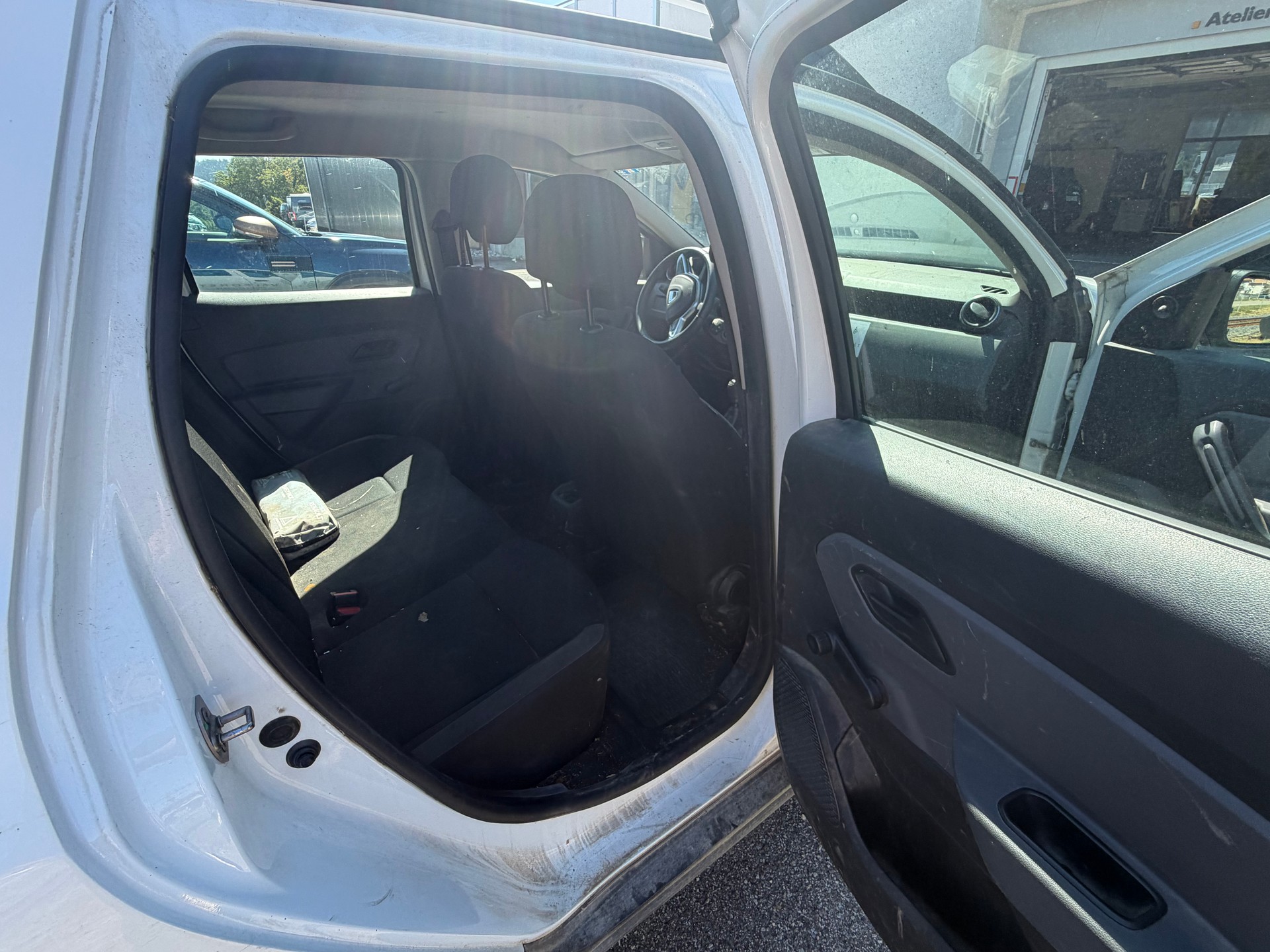 DACIA Duster TCe 125 Prestige 4x4-image-11