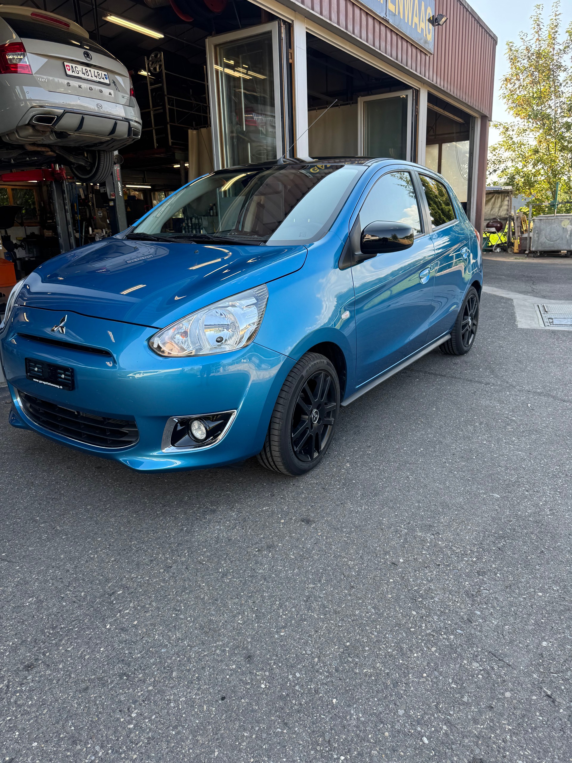 MITSUBISHI Space Star 1.2 Color Collection CVT-image-0