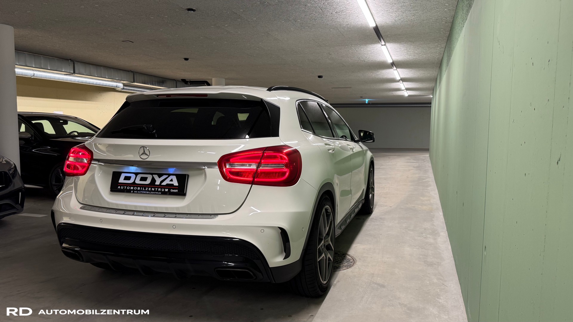 MERCEDES-BENZ GLA 45 AMG-image-12