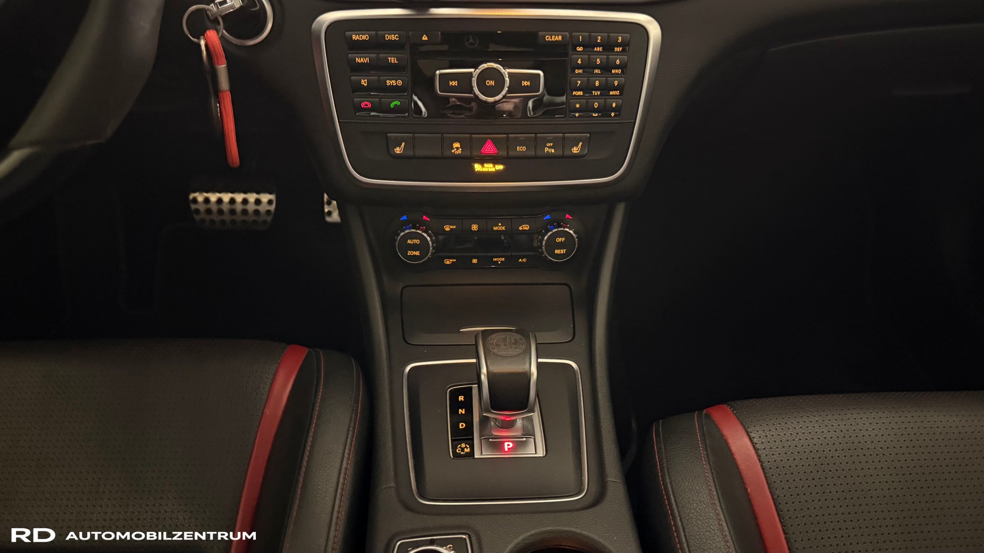 MERCEDES-BENZ GLA 45 AMG-image-8