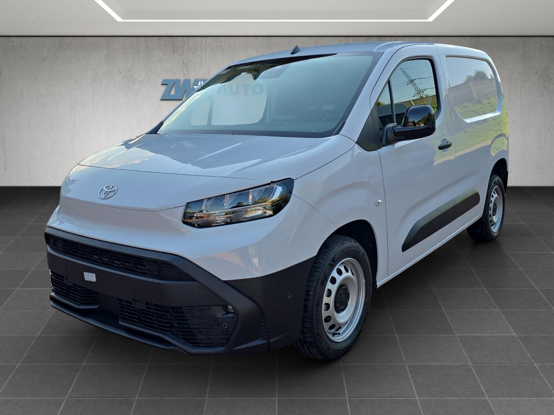 TOYOTA PROACE CITY Van L1 1.2 Advanced-image-0