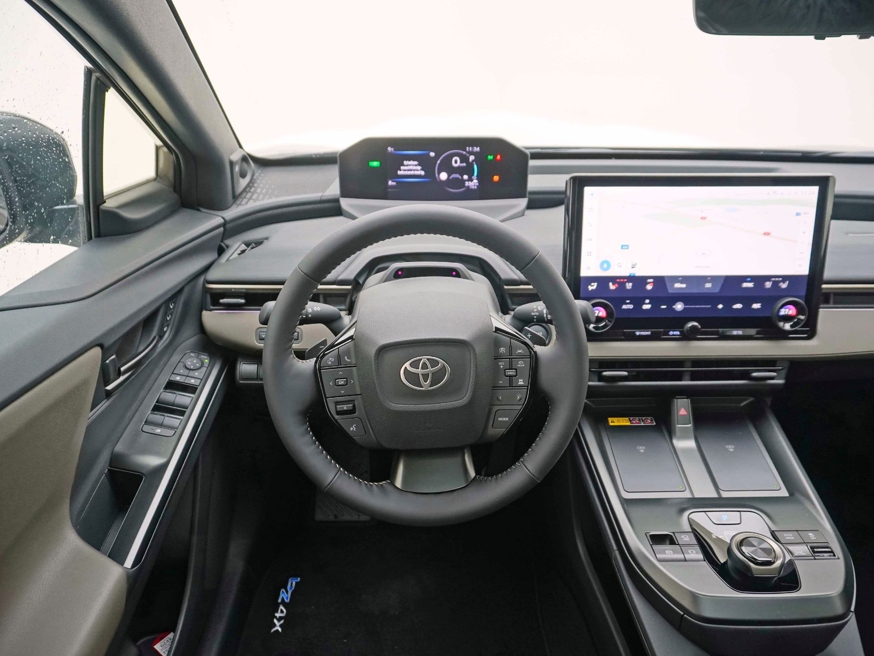 TOYOTA bZ4X Touring Premium AWD-image-9