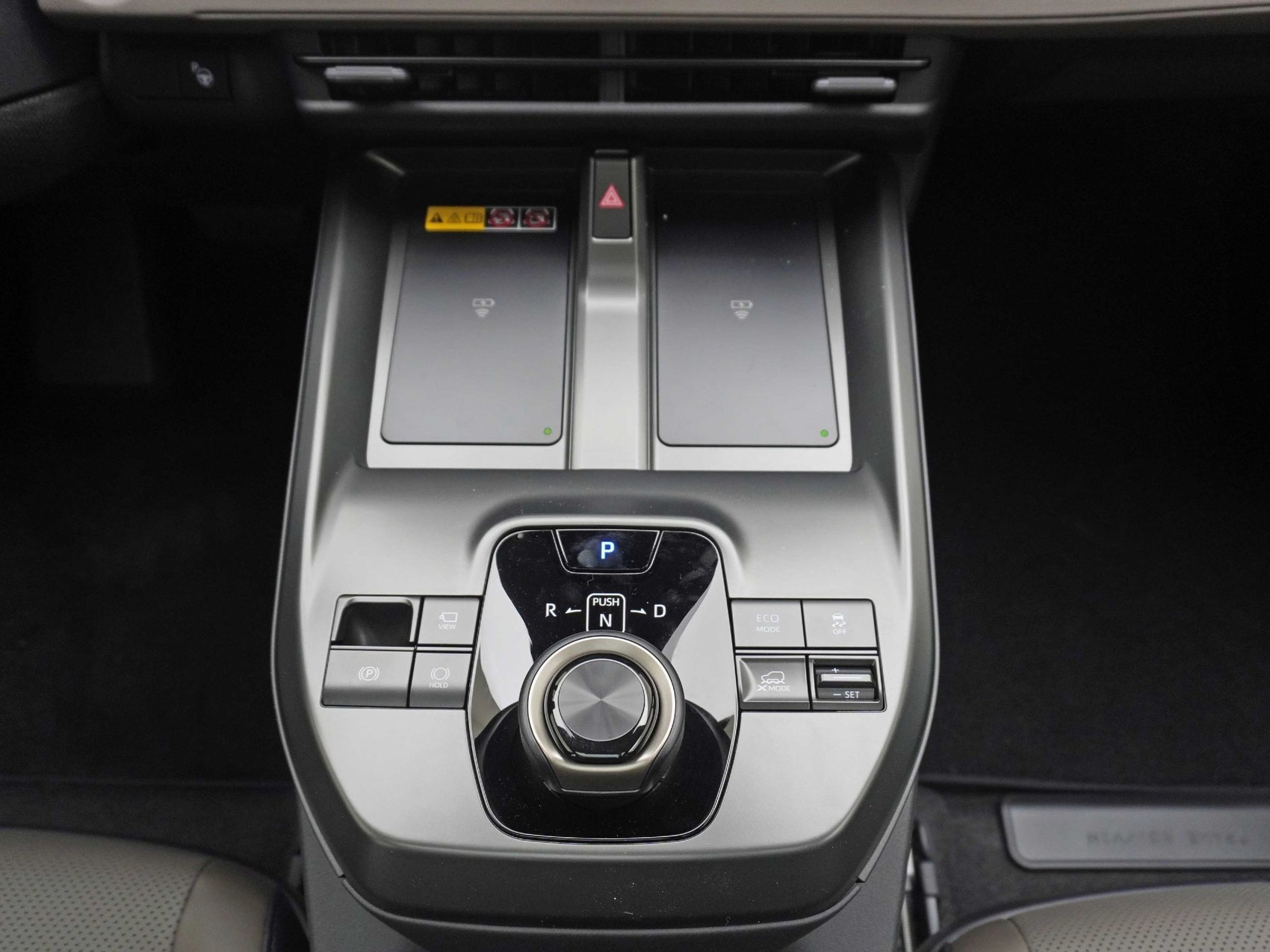 TOYOTA bZ4X Touring Premium AWD-image-12